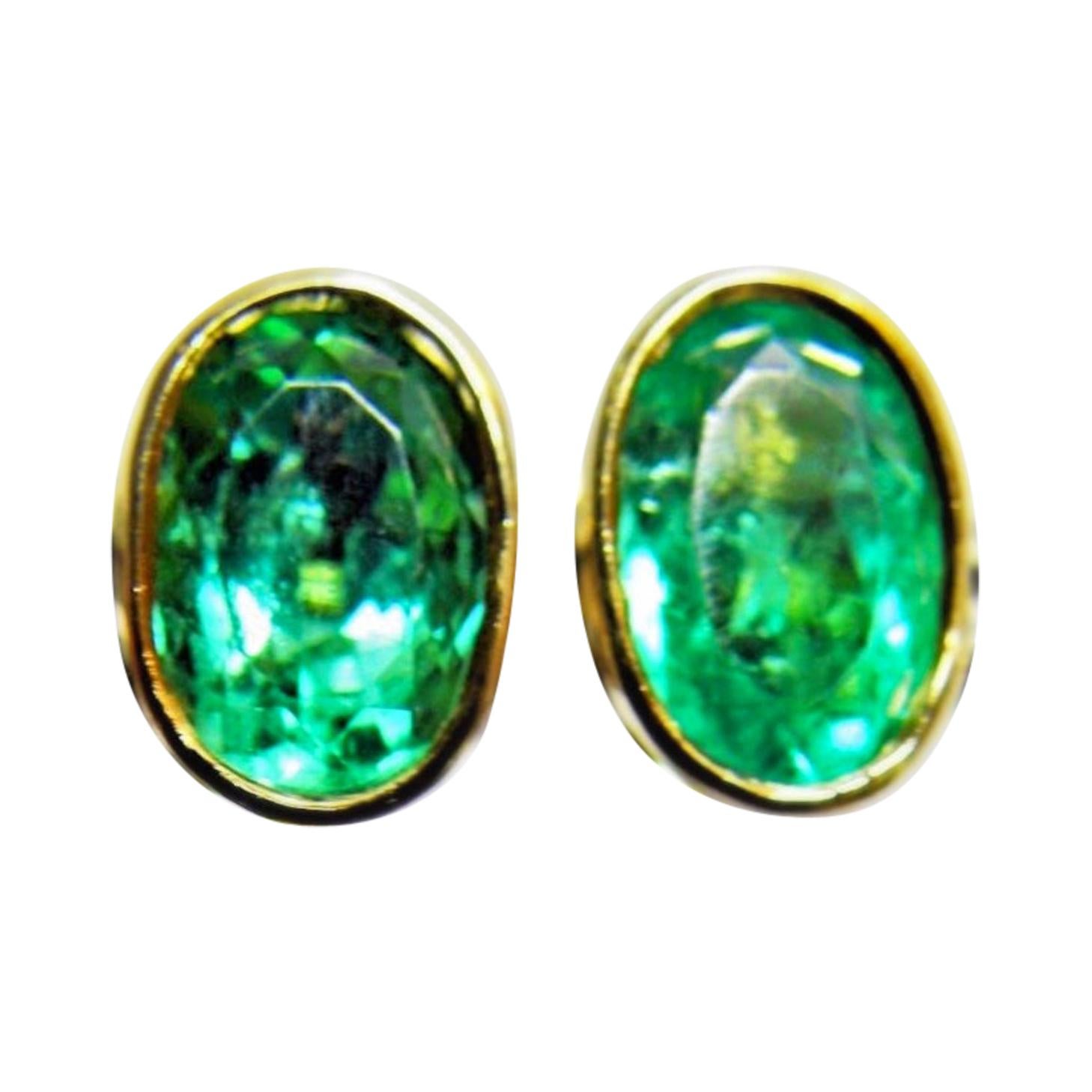 3.63 Carat Natural Colombian Emerald Oval Stud Earrings 18 Karat Yellow Gold For Sale