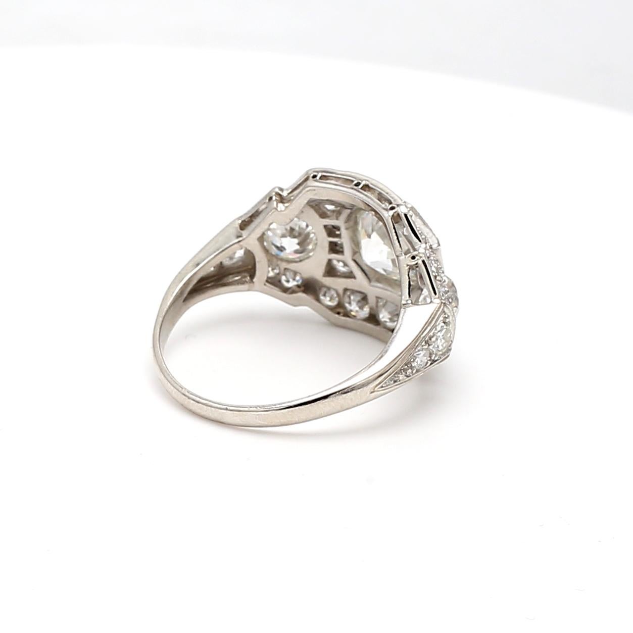 Bague de fiançailles en platine avec diamant taille européenne ancienne H-G SI1-VS1 de 3,63 carats en vente 5
