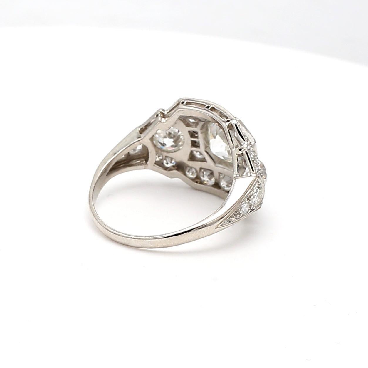 Taille vieille Europe Bague de fiançailles en platine avec diamant taille européenne ancienne H-G SI1-VS1 de 3,63 carats en vente