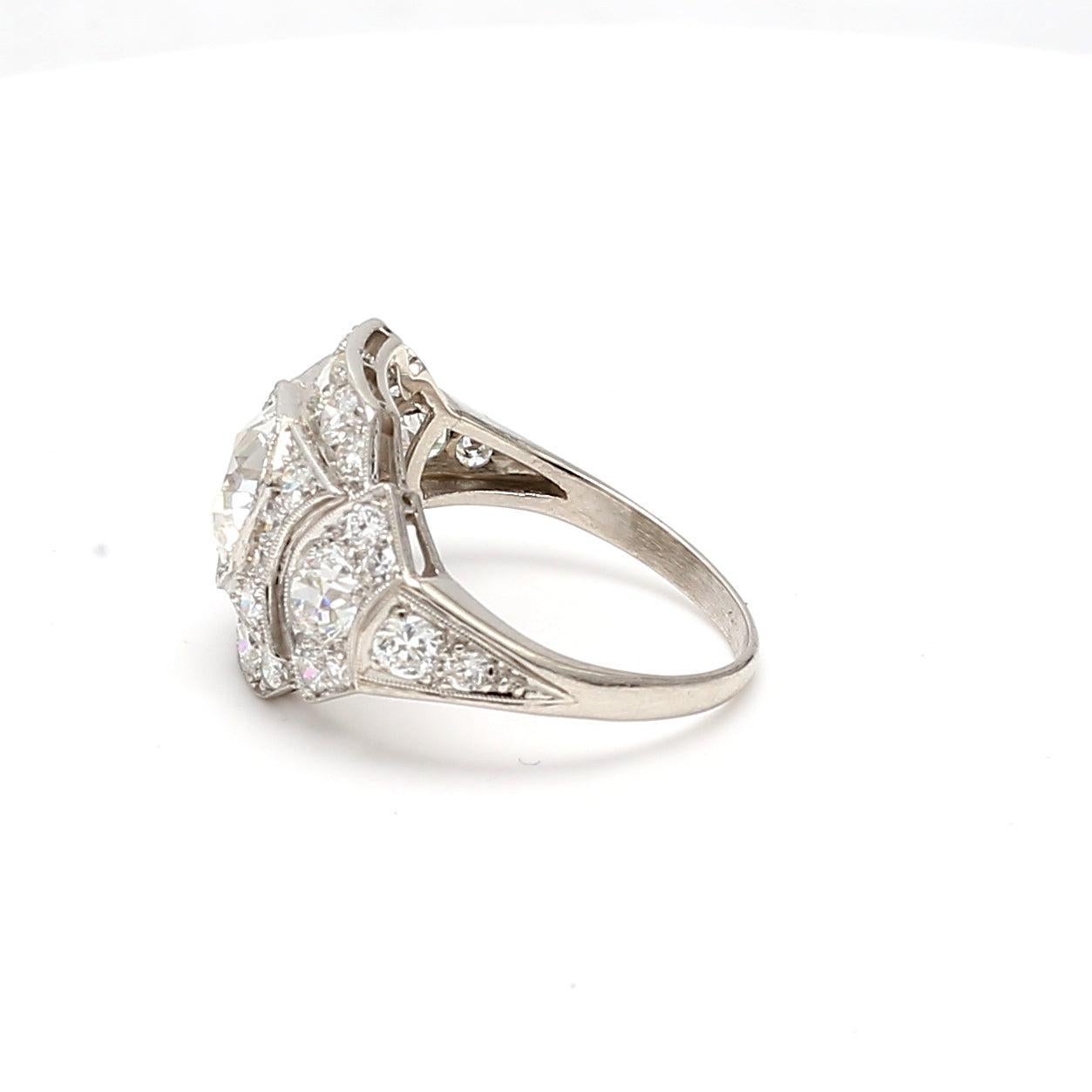 Bague de fiançailles en platine avec diamant taille européenne ancienne H-G SI1-VS1 de 3,63 carats en vente 1