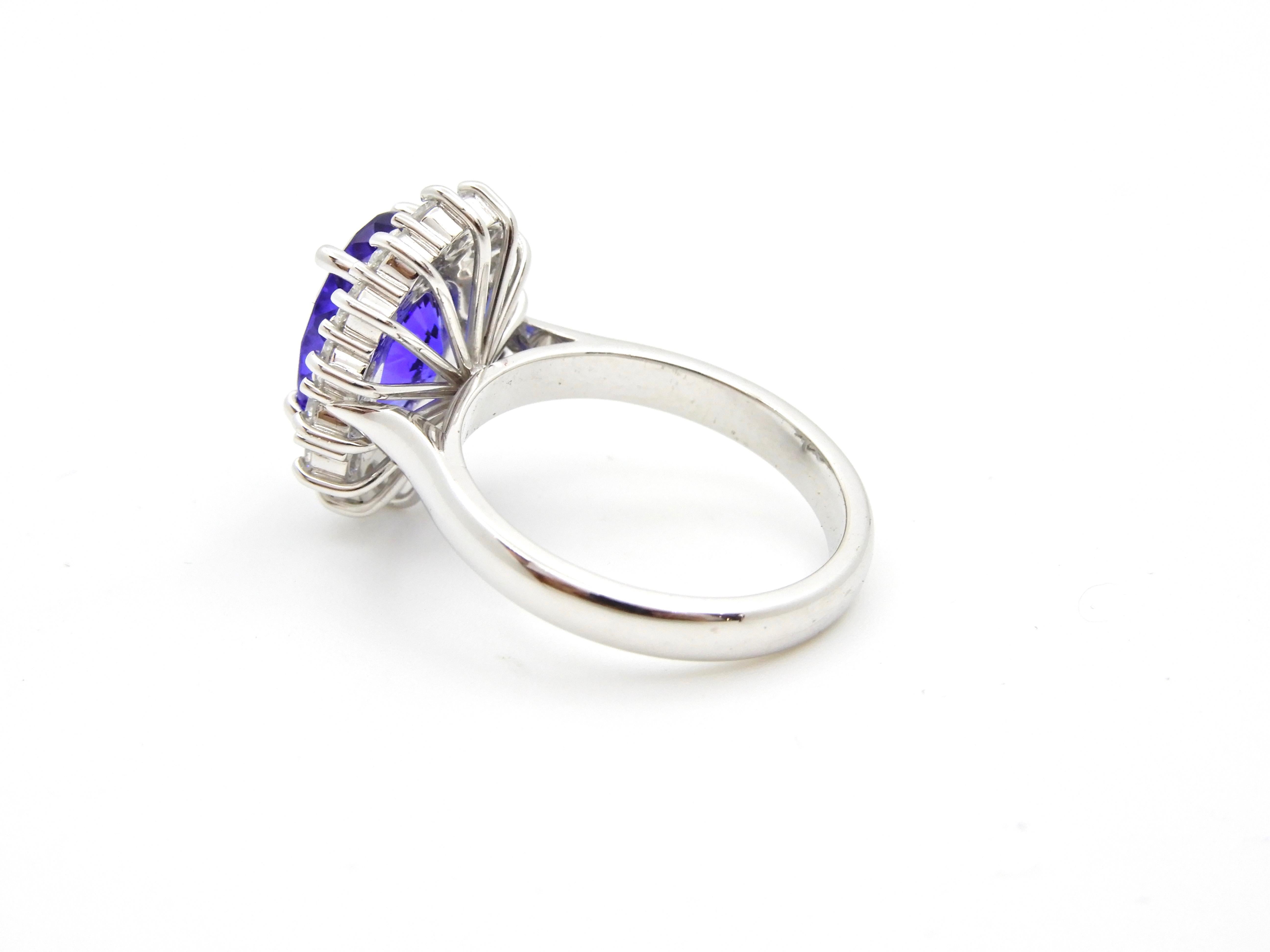 Women's 3.63 Carat Oval Cut Tanzanite Diamond Handmade Ring For Sale
