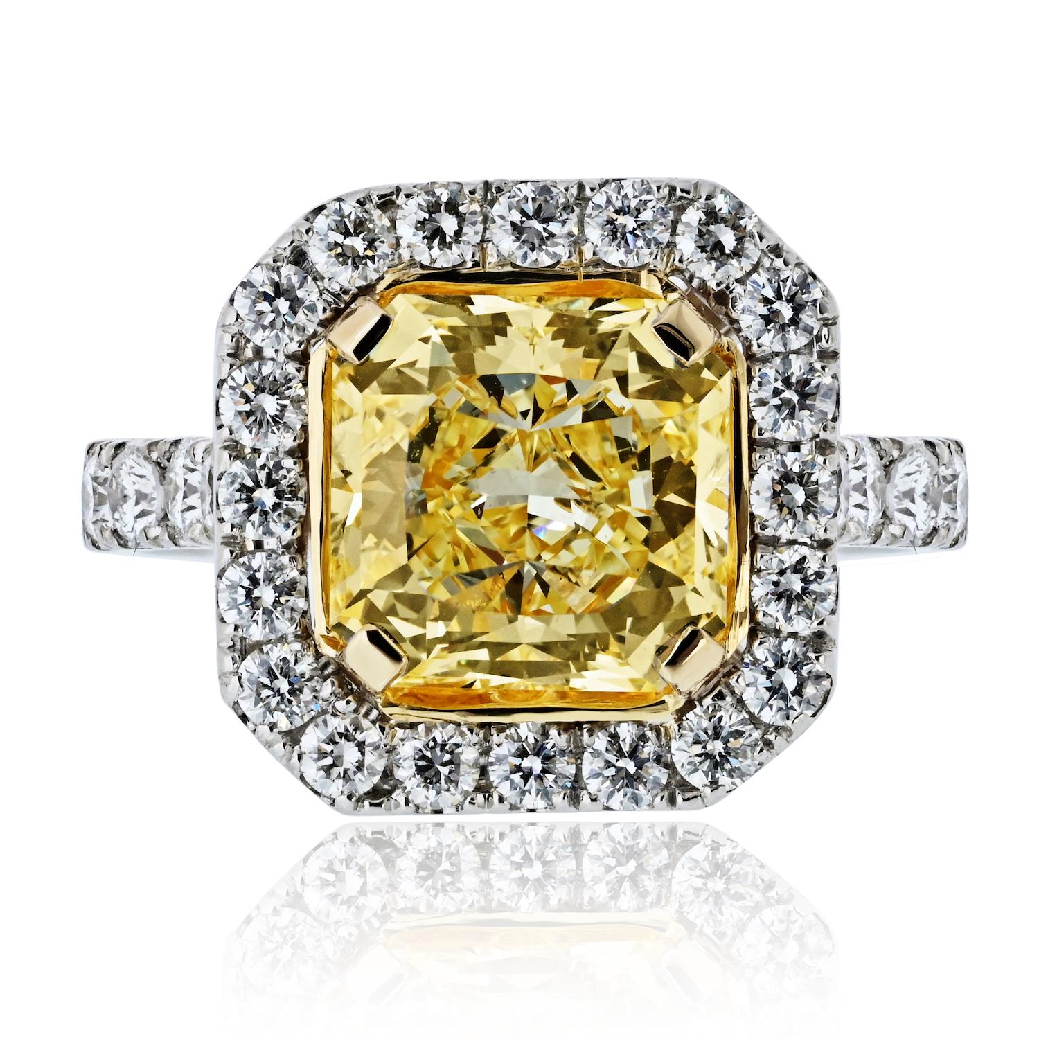 Bague de fiançailles Halo GIA 3.63 carats Radiant Cut Fancy Yellow VS2