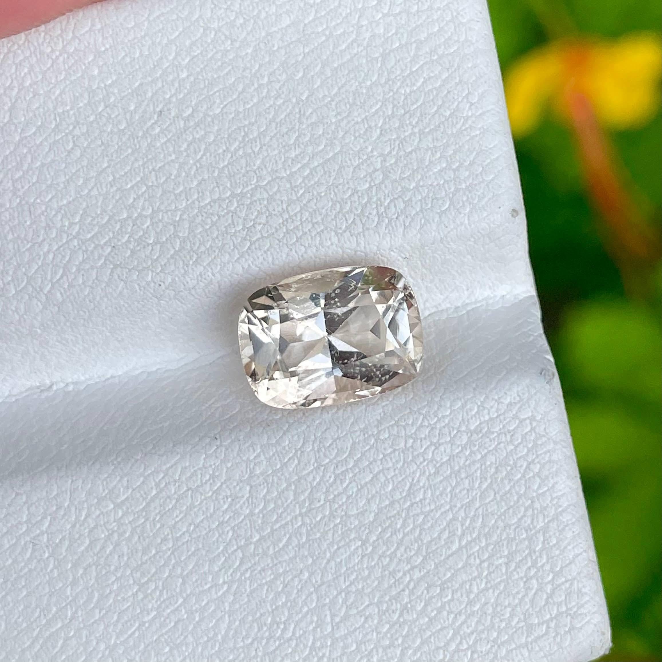 Modern 3.63 Carats Loose Topaz Stone Cushion Cut Natural Pakistani Gemstone For Sale