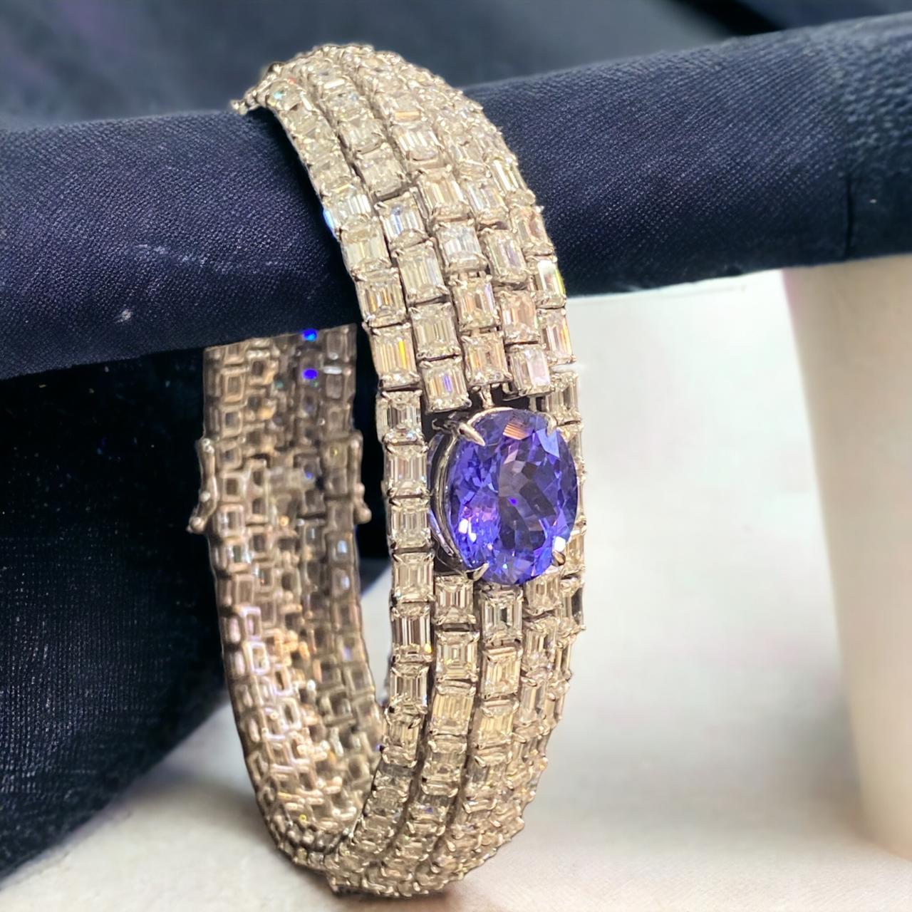 36.30 Quilates Corte Esmeralda F/VS1 IGI Diamantes Tanzanita Pulsera Tenis Oro Fino 18K en venta 2