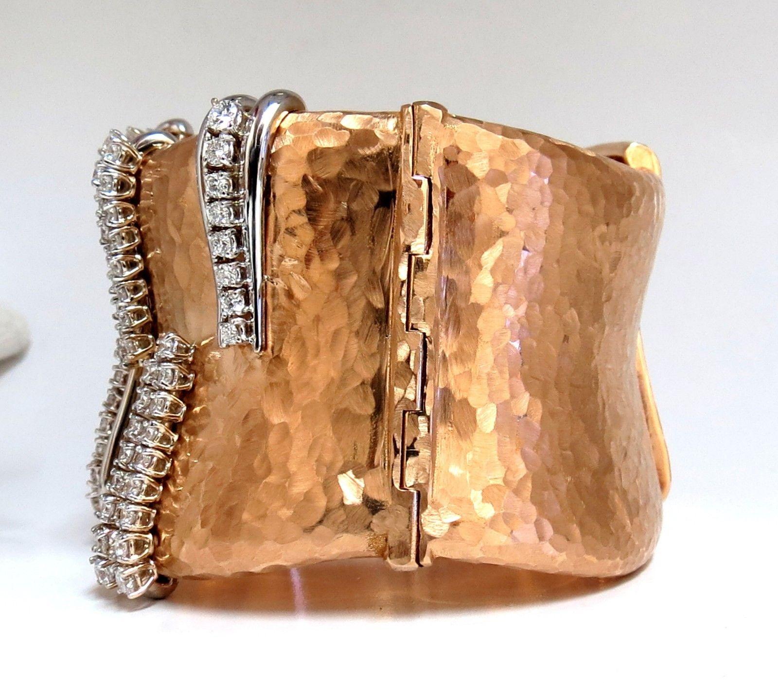 3.63ct Diamonds Bangle Cuff Bracelet 18kt Rustic Hammered Deco Spring Hinge In New Condition In New York, NY