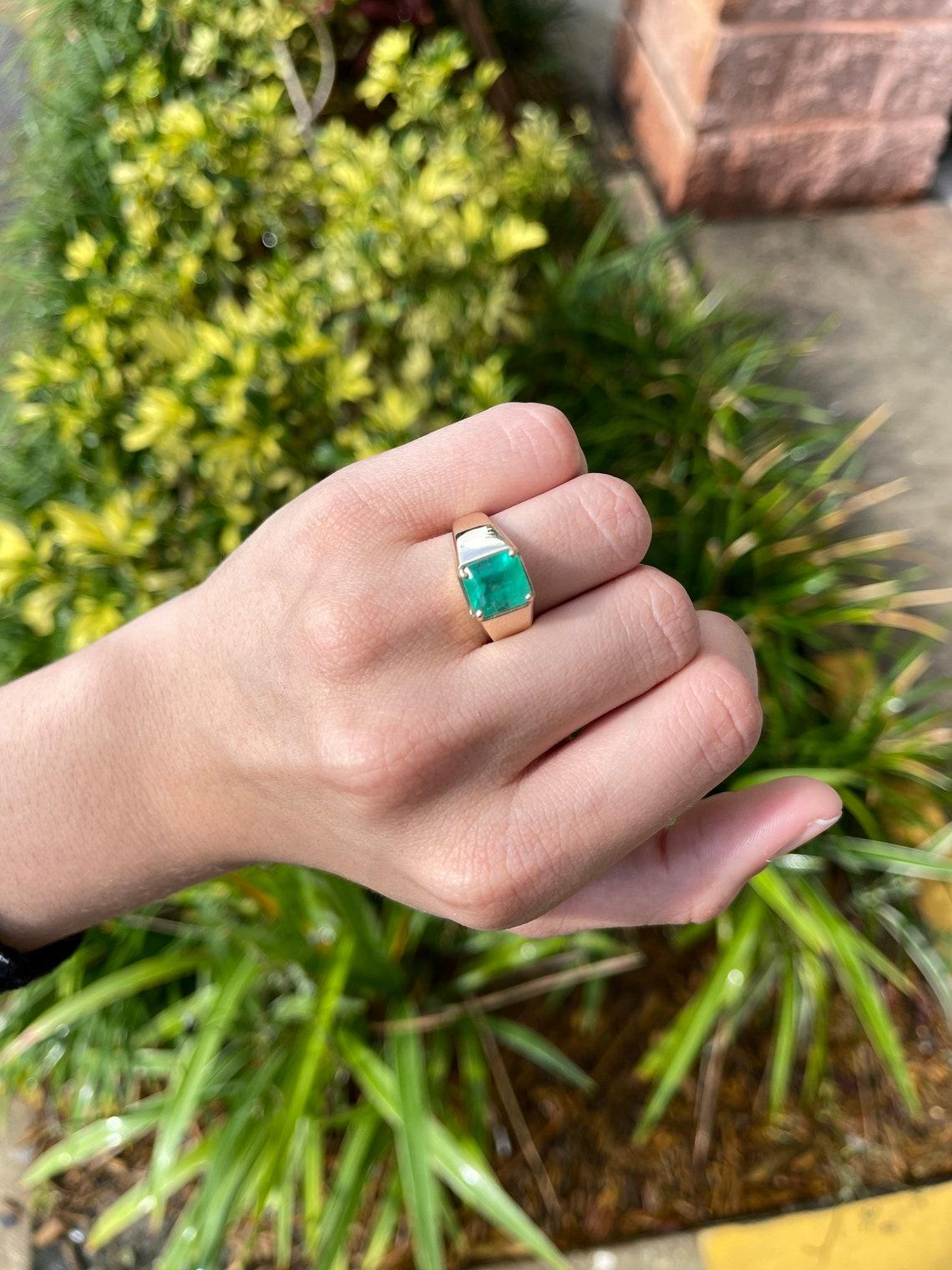 3,63cts 18K Smaragd-Smaragd-Schliff Solitär Lünette Gold Ring (Moderne) im Angebot