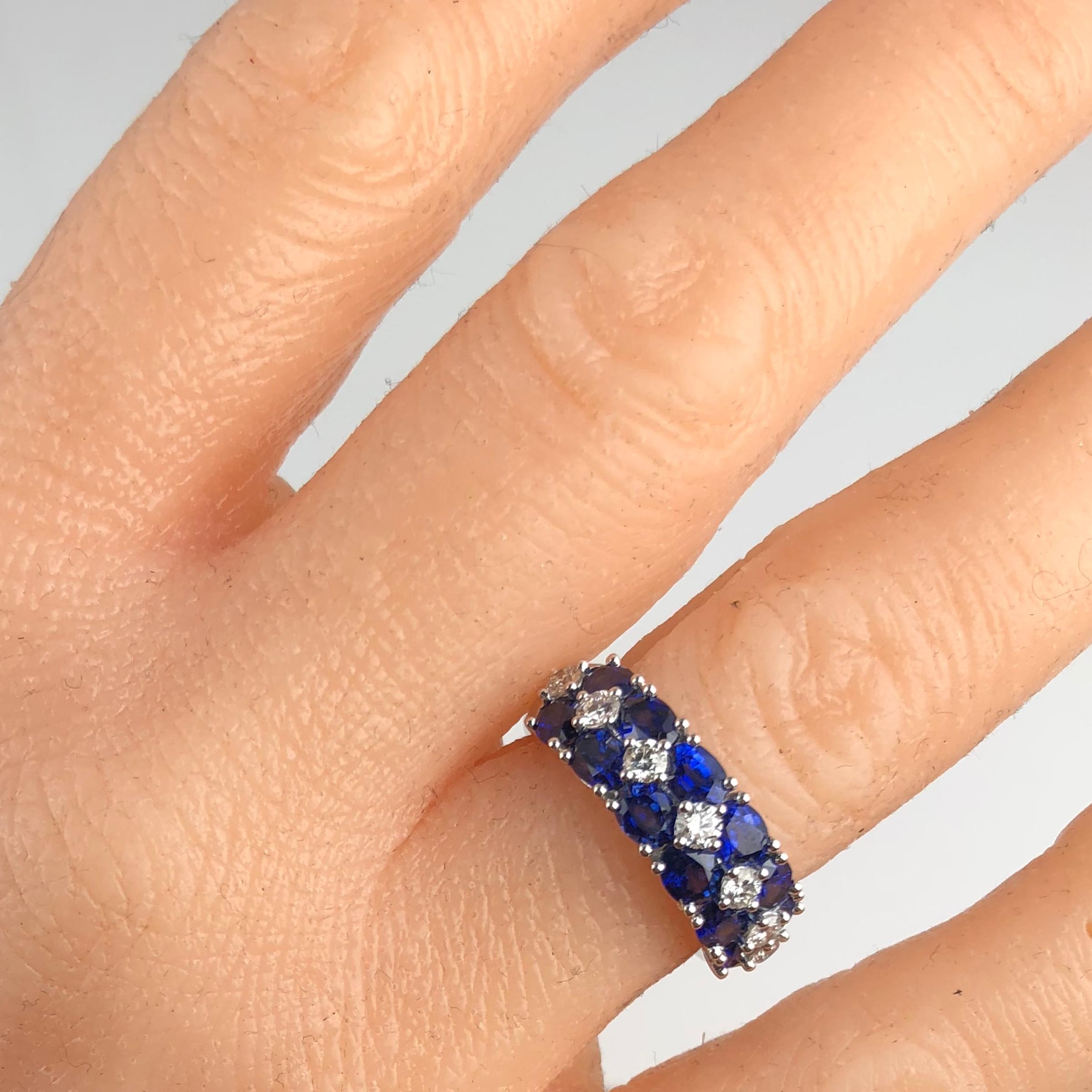 3.64 Carat Blue Sapphire and 0.52 Carat Diamond Fashion Ring in 18 Karat Gold In New Condition In New York, NY
