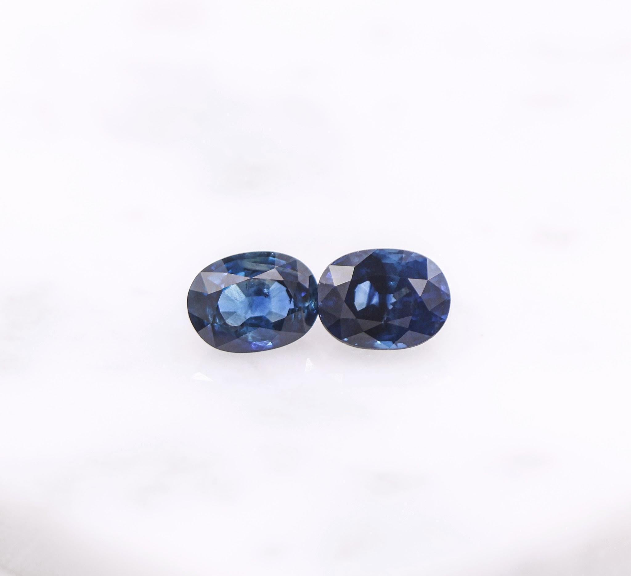 Women's 3.64 Carat Blue Sapphire Loose Gemstone Oval 8x6mm For Sale