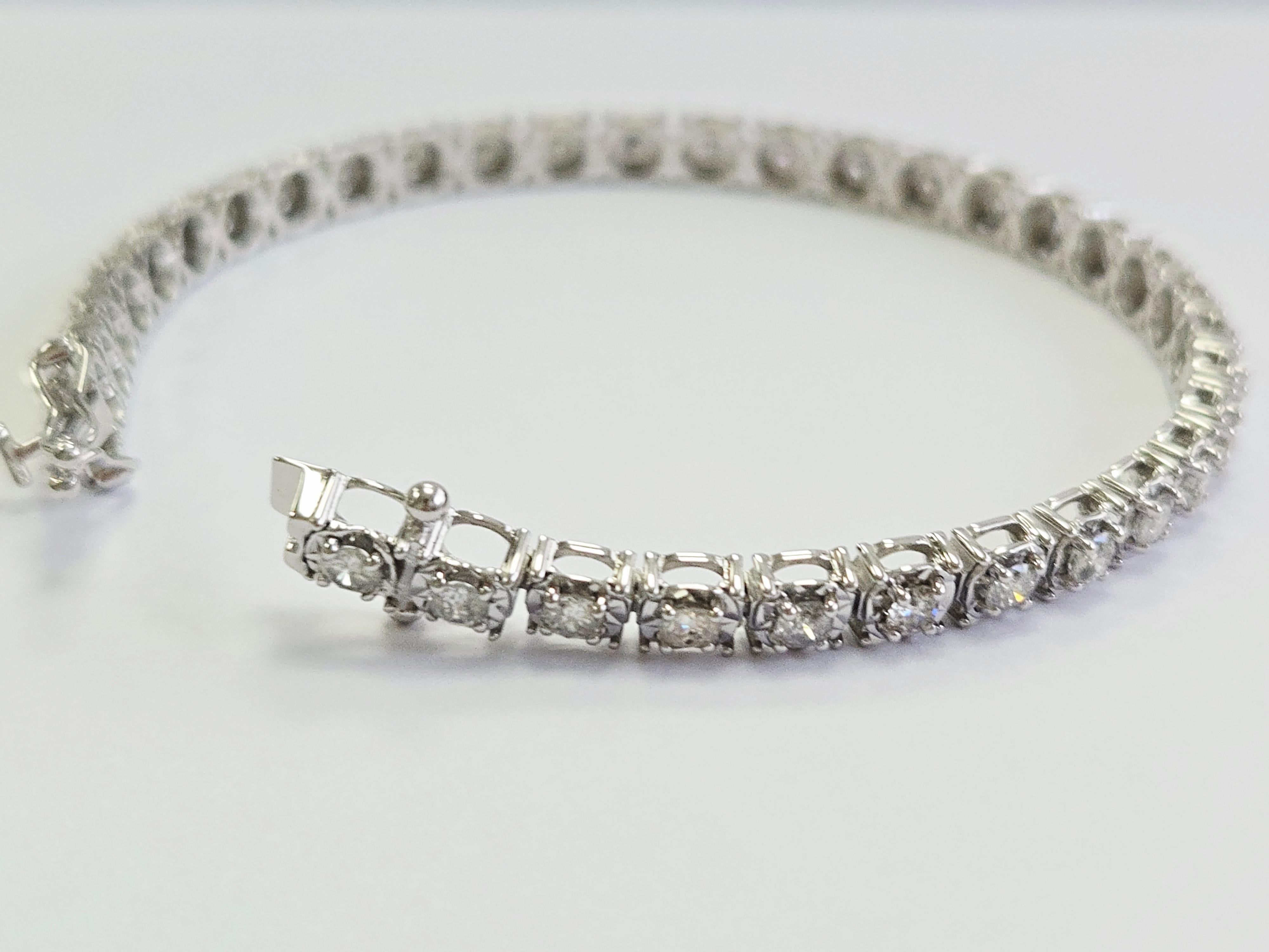 Pulsera de Tenis Ilusión de Diamantes 3,64 Quilates Oro Blanco 14 Kilates Corte redondo en venta