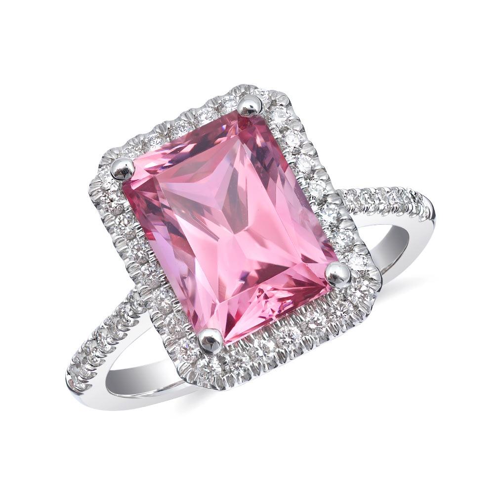 3.64 Carats Pink Spinel Diamonds set in 14K White Gold Ring In New Condition For Sale In Los Angeles, CA