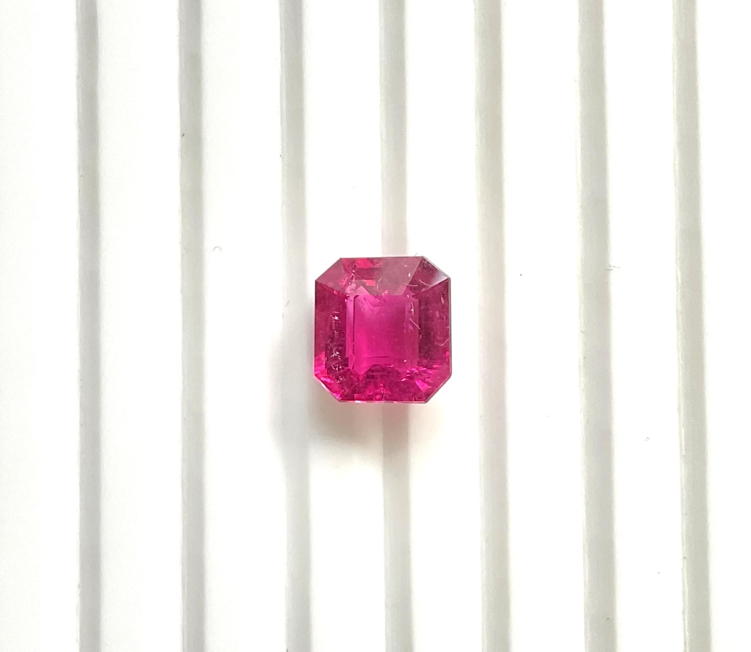 da uomo o donna 3.64 Carats Rubellite Tourmaline Octa Faceted Cut stone Top Quality Natural gem in vendita