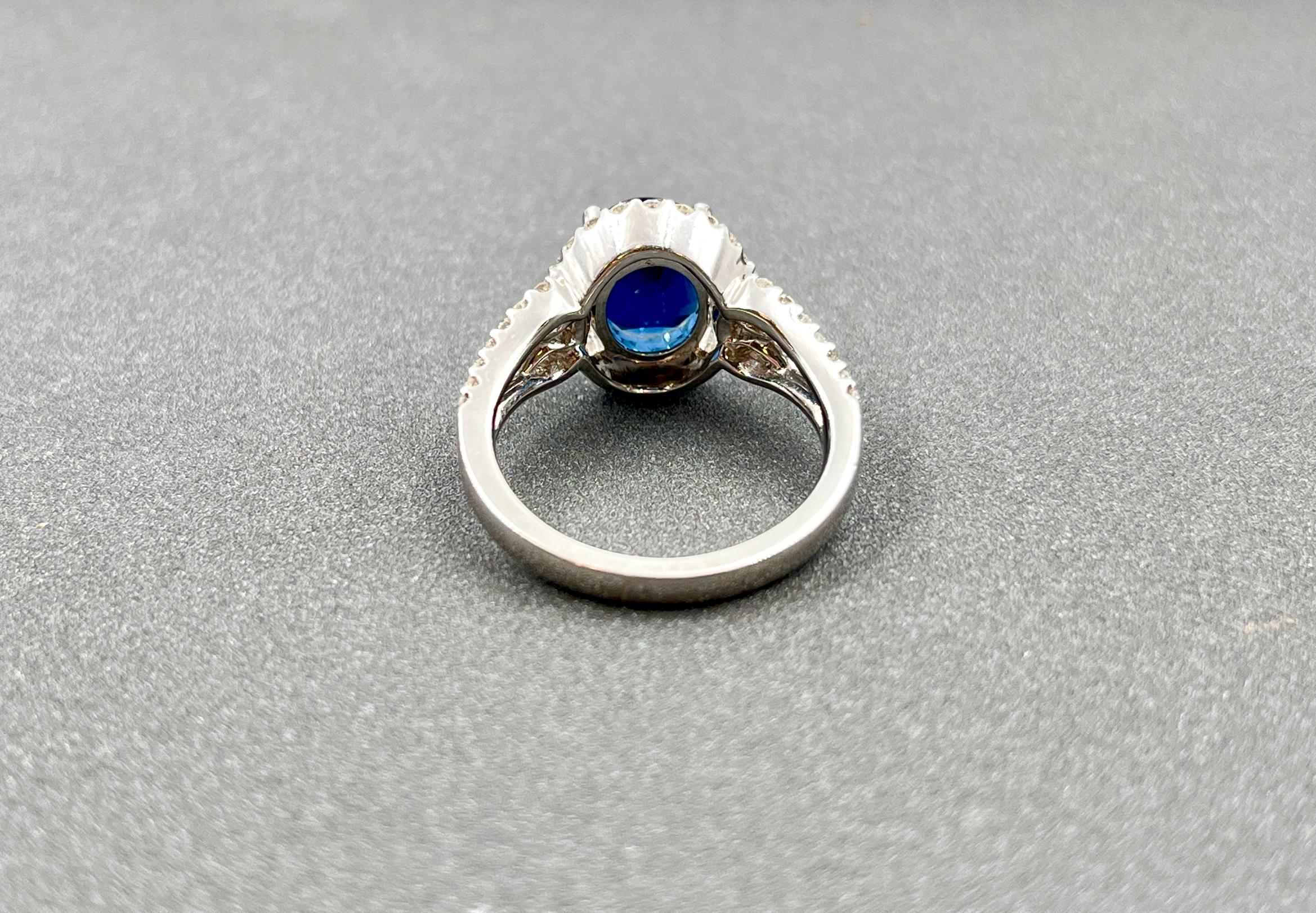 3.64 ct Natural Sapphire & Diamond Ring In New Condition For Sale In Chicago, IL