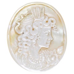 Used 36.44 Carat Hand Carved Mother of Pearl Lady Cameo Carving Loose Gemstone