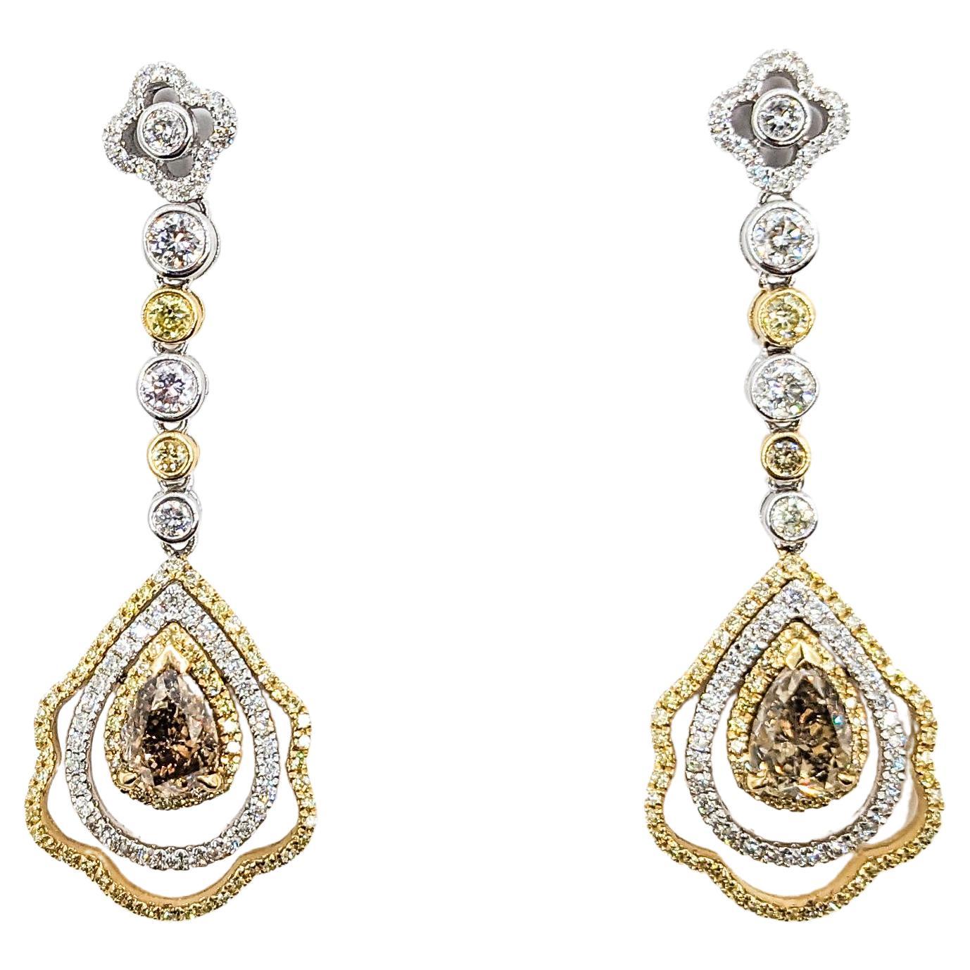 Boucles d'oreilles pendantes en or bicolore serties de diamants 3,64ctw