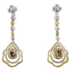 Boucles d'oreilles pendantes en or bicolore serties de diamants 3,64ctw