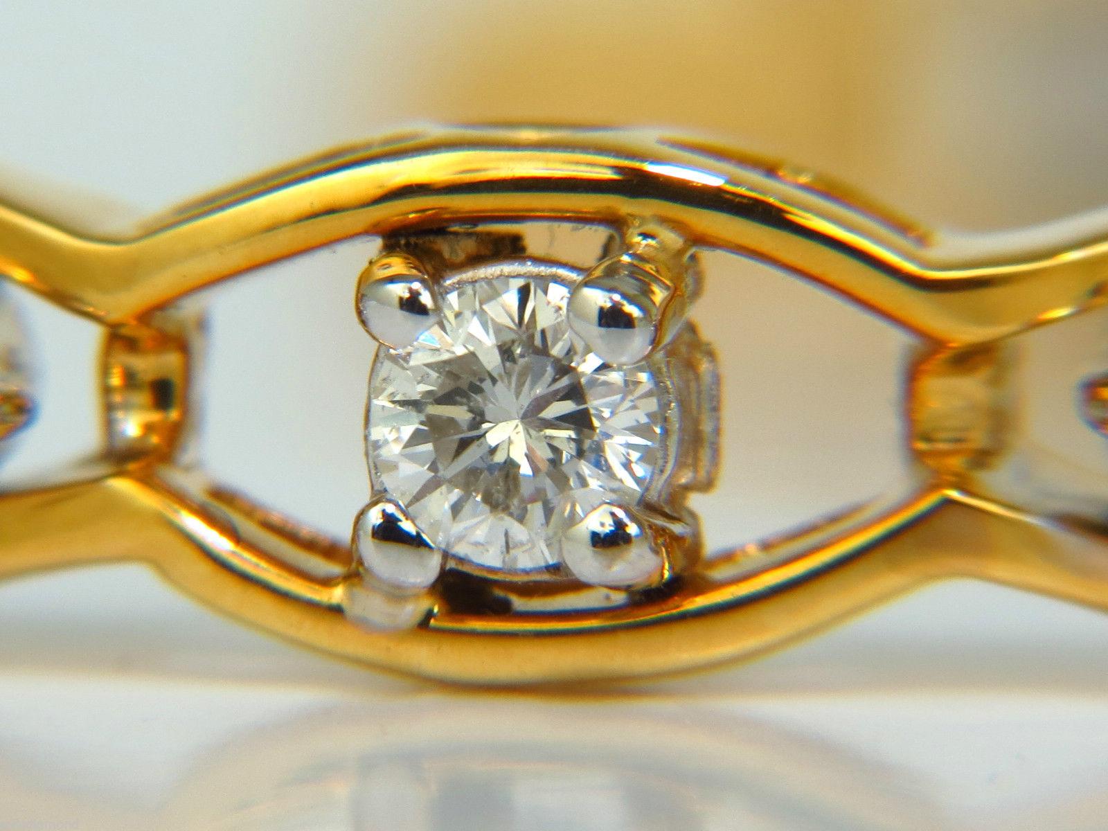3.65 Carat Clusters Diamond Bracelet G VS 14 Karat Excellent Cuts and Links For Sale 5
