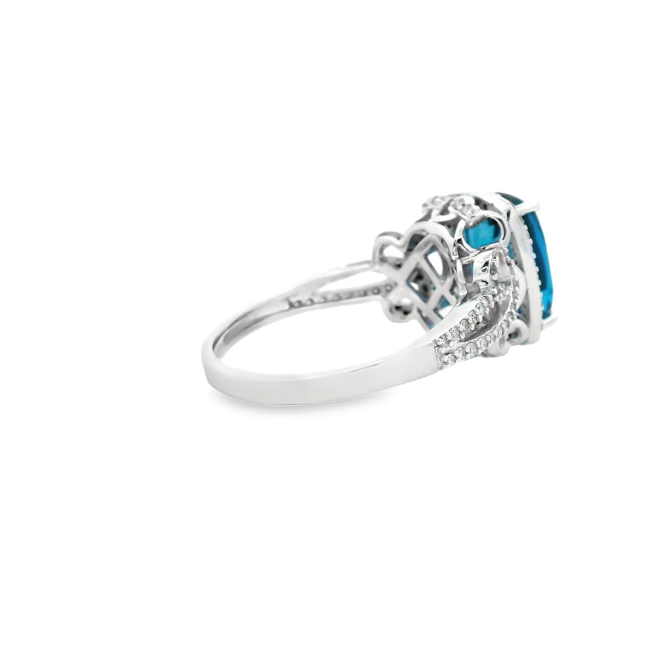 da uomo o donna Anello con Topazio Blu di Londra a cuscino da 3,65 carati e diamanti in oro bianco 10K misura 7 in vendita