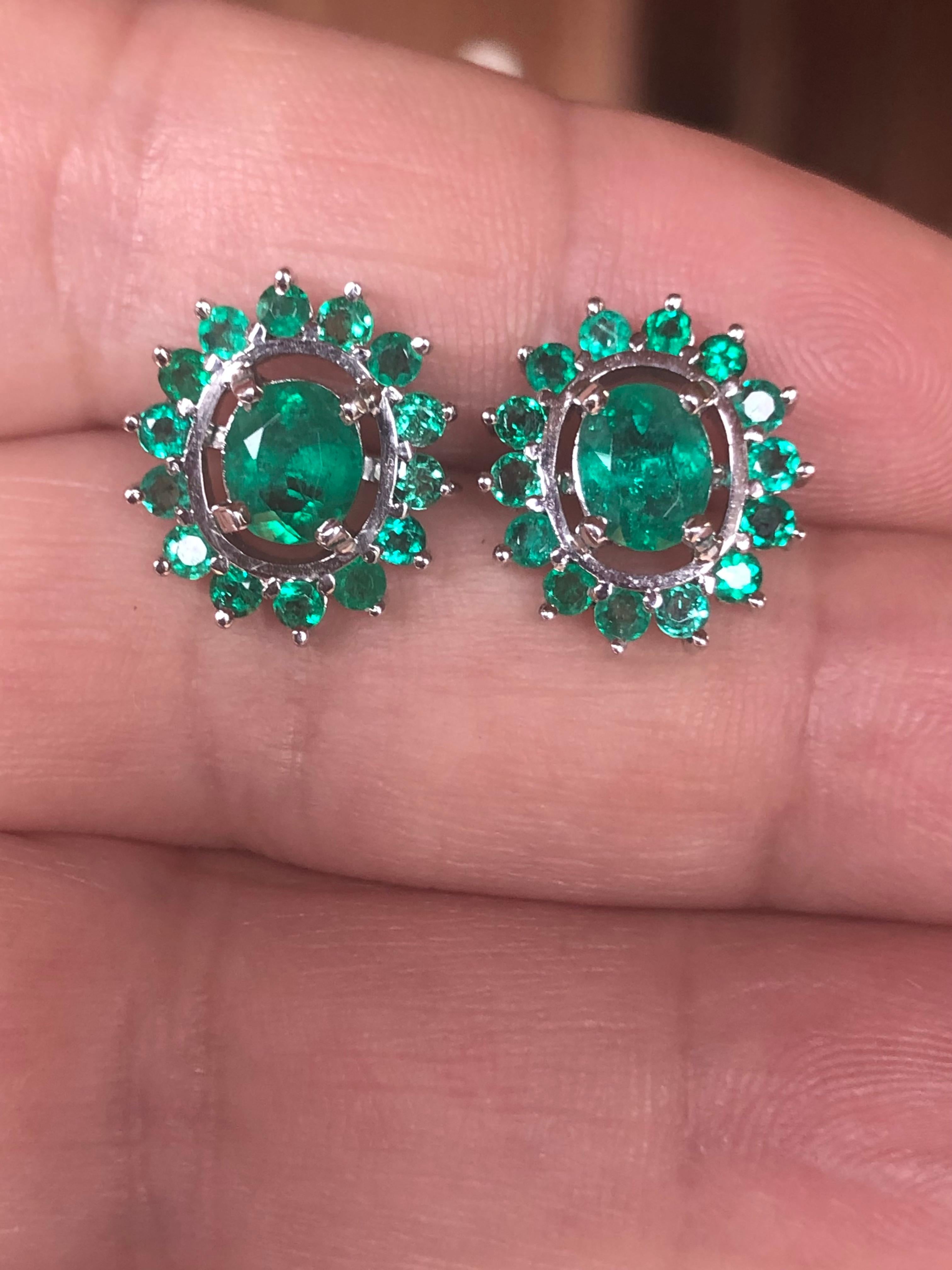Contemporary 3.56 Carat Colombian Emerald Oval 18 Karat White Gold Earrings For Sale
