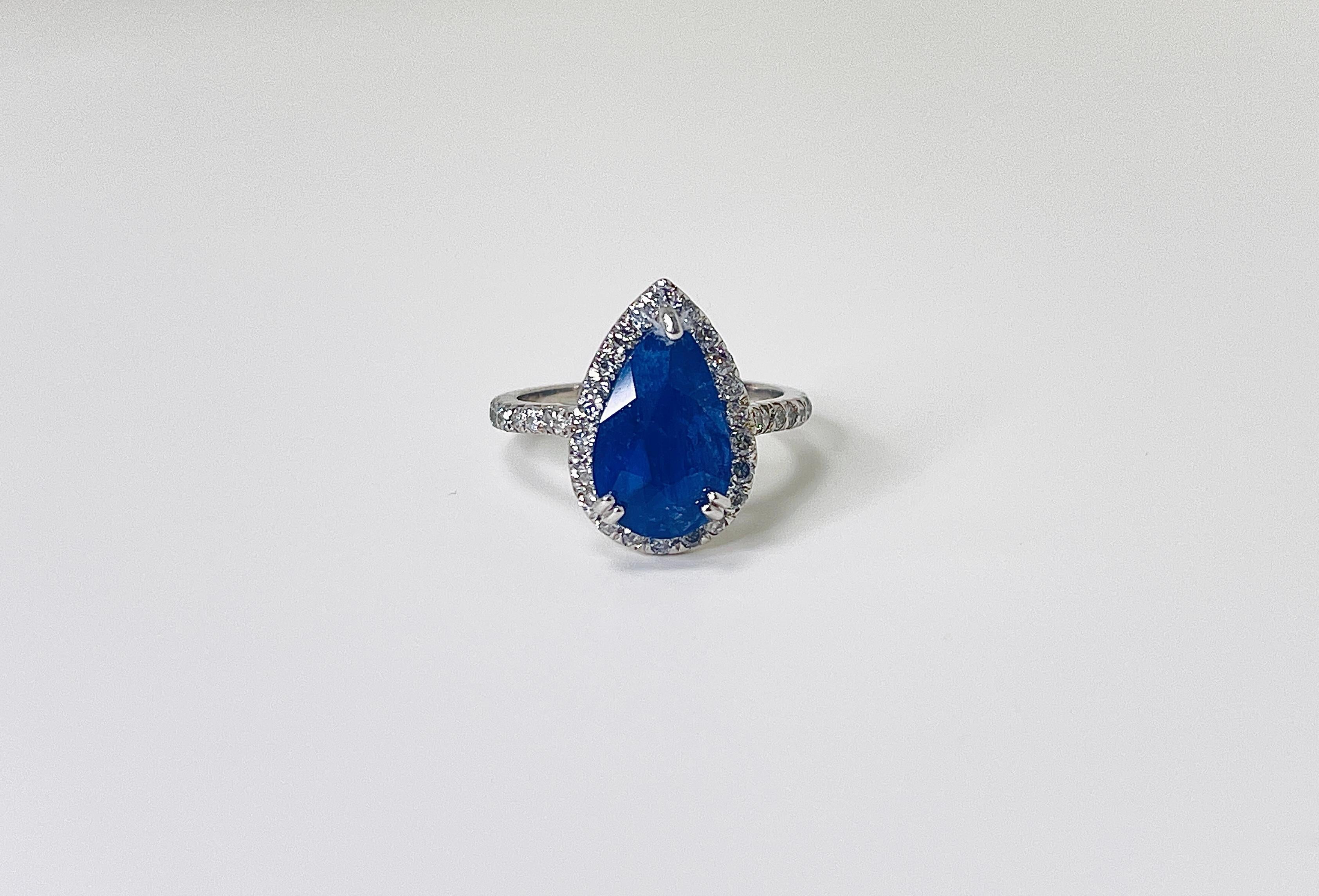 Modern 3.65 Carat Intense Blue Pear Cut Natural Sapphire Diamond 14K White Gold Ring For Sale