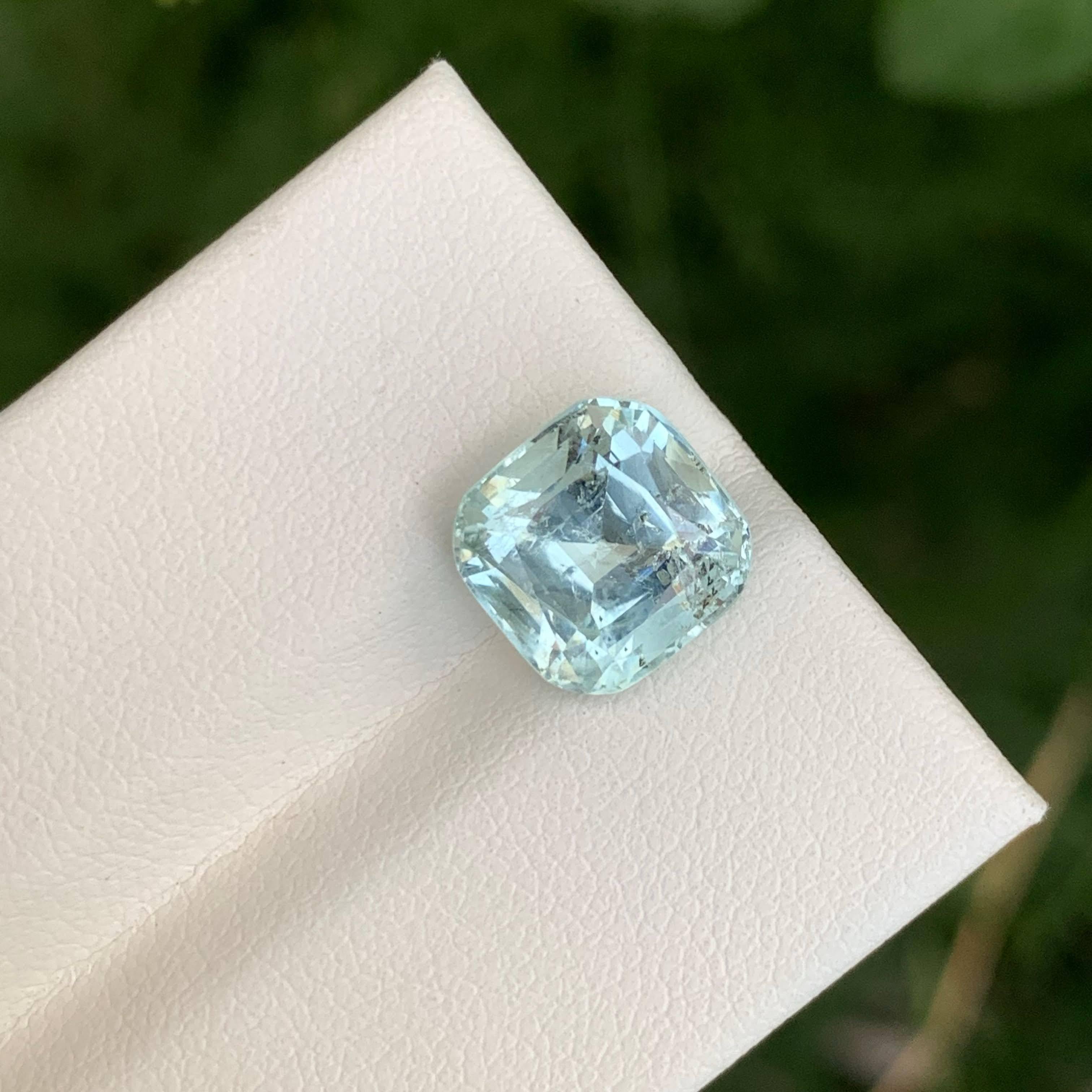 Piedra preciosa paquistaní suelta de aguamarina azul claro de 3,65 quilates talla cojín natural en venta 4