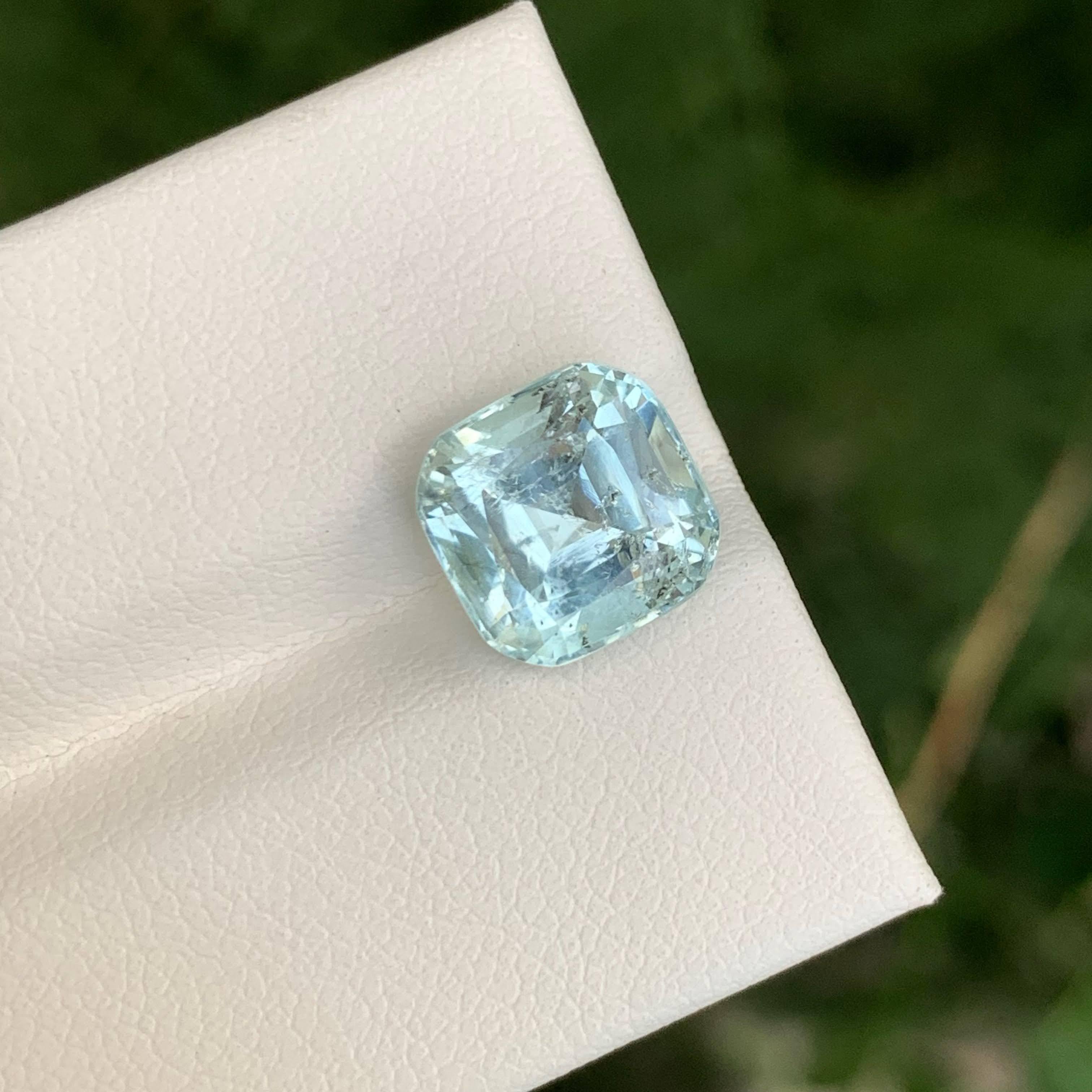 Femenino o masculino Piedra preciosa paquistaní suelta de aguamarina azul claro de 3,65 quilates talla cojín natural en venta