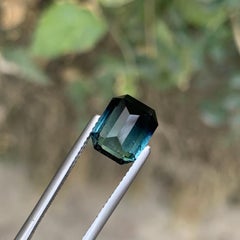3.65 Karat natürlicher loser zweifarbiger Turmalin in Smaragdform Edelstein