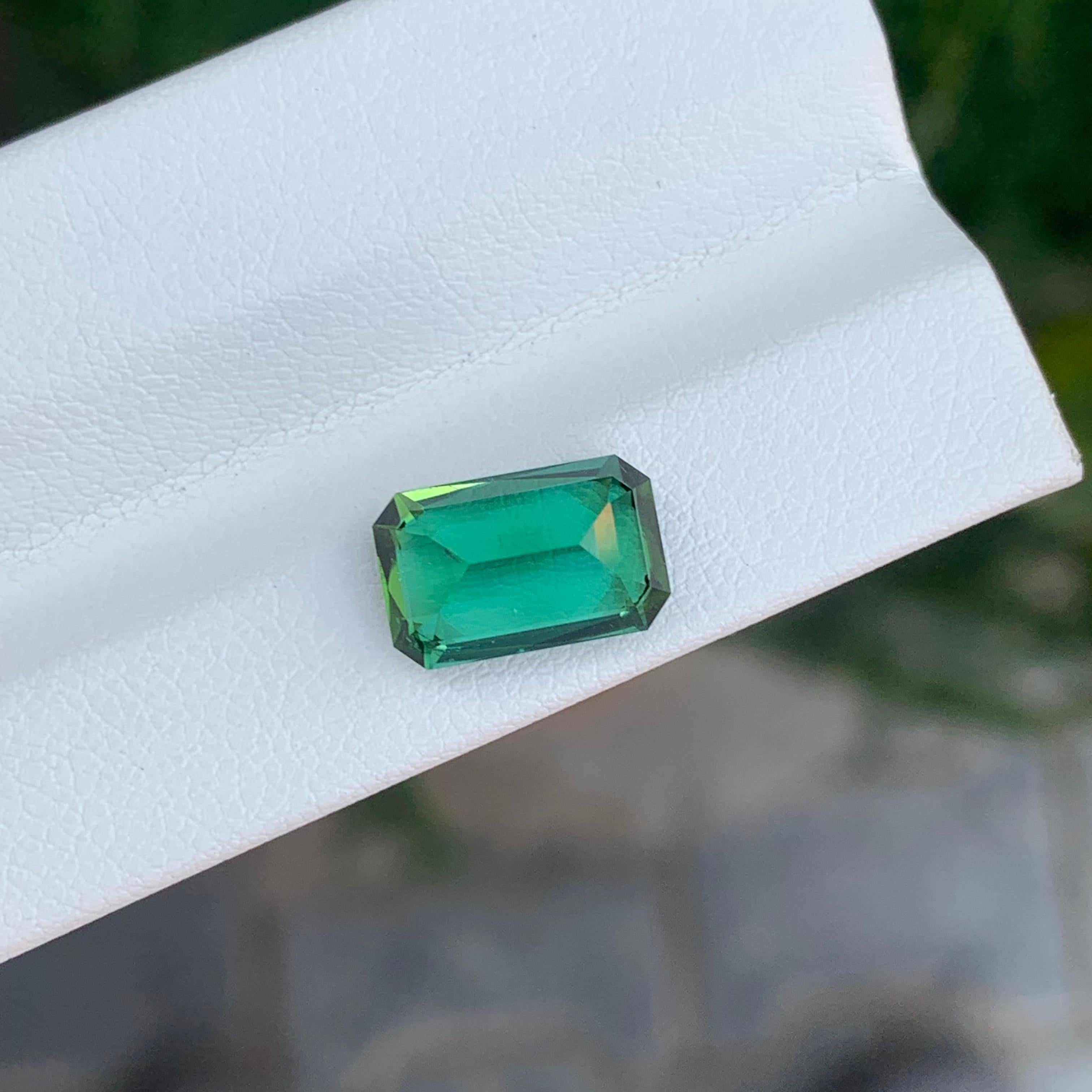da uomo o donna 3.65 carati di tormalina blu verde naturale sfusa a forma di smeraldo in vendita