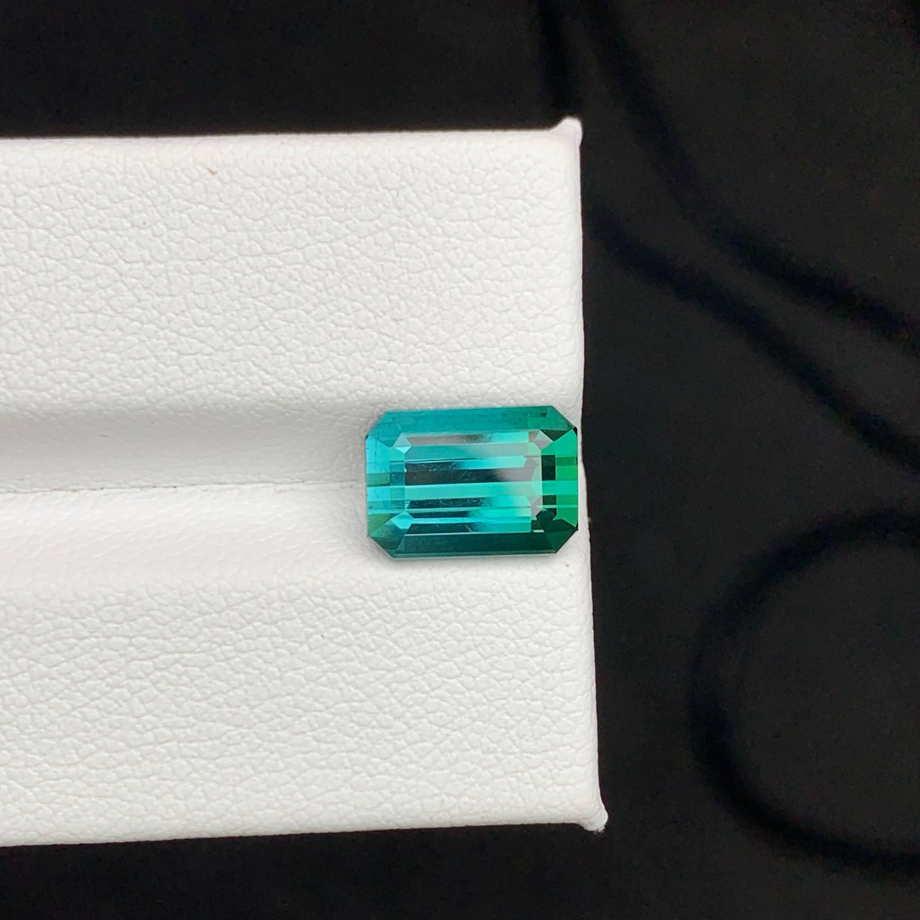 3.65 Carat Natural Loose Blue Greenish Tourmaline Emerald Cut Afghan Gemstone (Tourmaline bleue verdâtre en vrac, taille émeraude) Neuf - En vente à Bangkok, TH