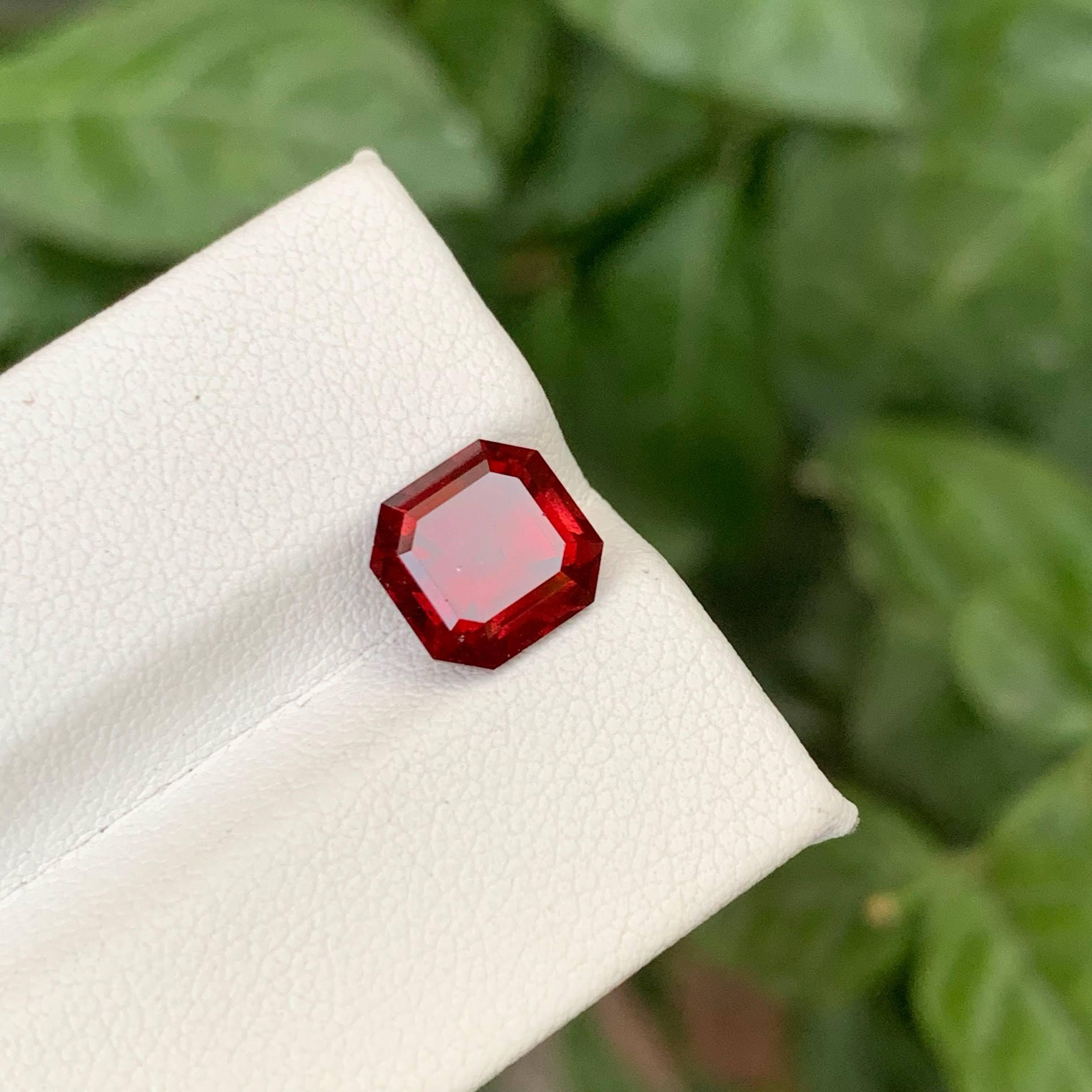 3,65 Karat Natürlicher loser hellroter Granat Stein Asscher Schliff Afrikanischer Edelstein (Moderne) im Angebot