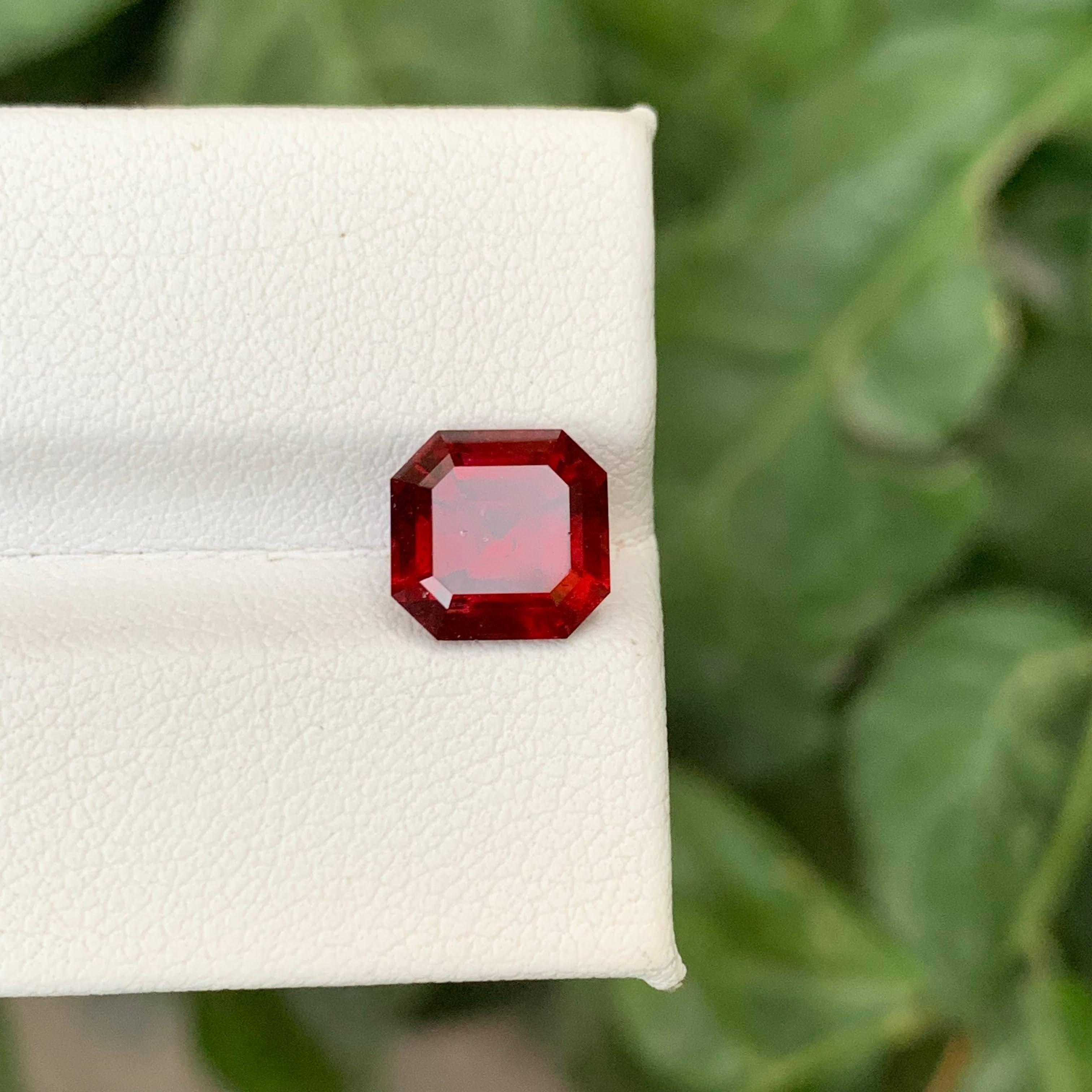 3,65 Karat Natürlicher loser hellroter Granat Stein Asscher Schliff Afrikanischer Edelstein für Damen oder Herren im Angebot