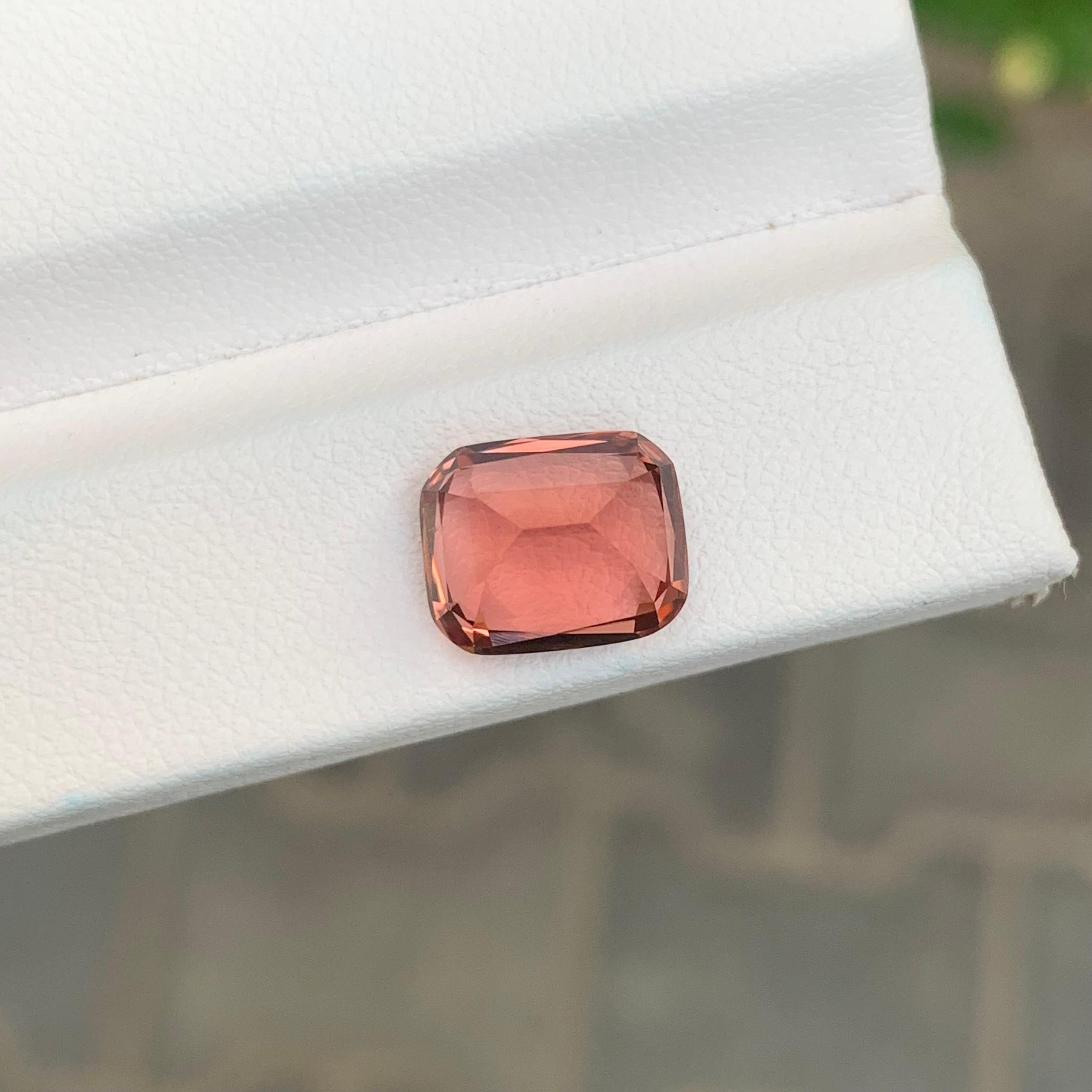 3,65 carati di tormalina rosa pesca naturale sfusa a forma di cuscino in vendita 4