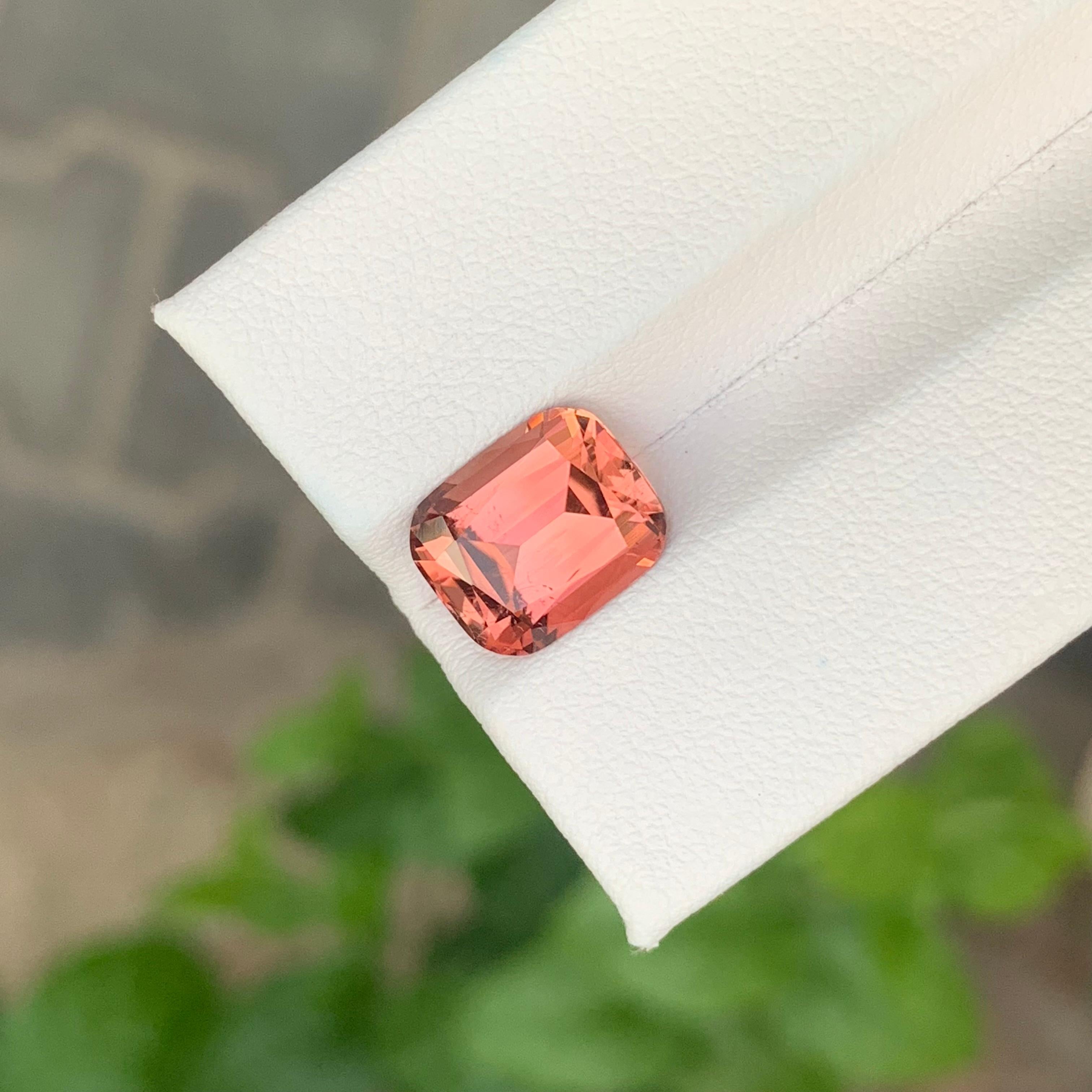 Taglio cuscino 3,65 carati di tormalina rosa pesca naturale sfusa a forma di cuscino in vendita