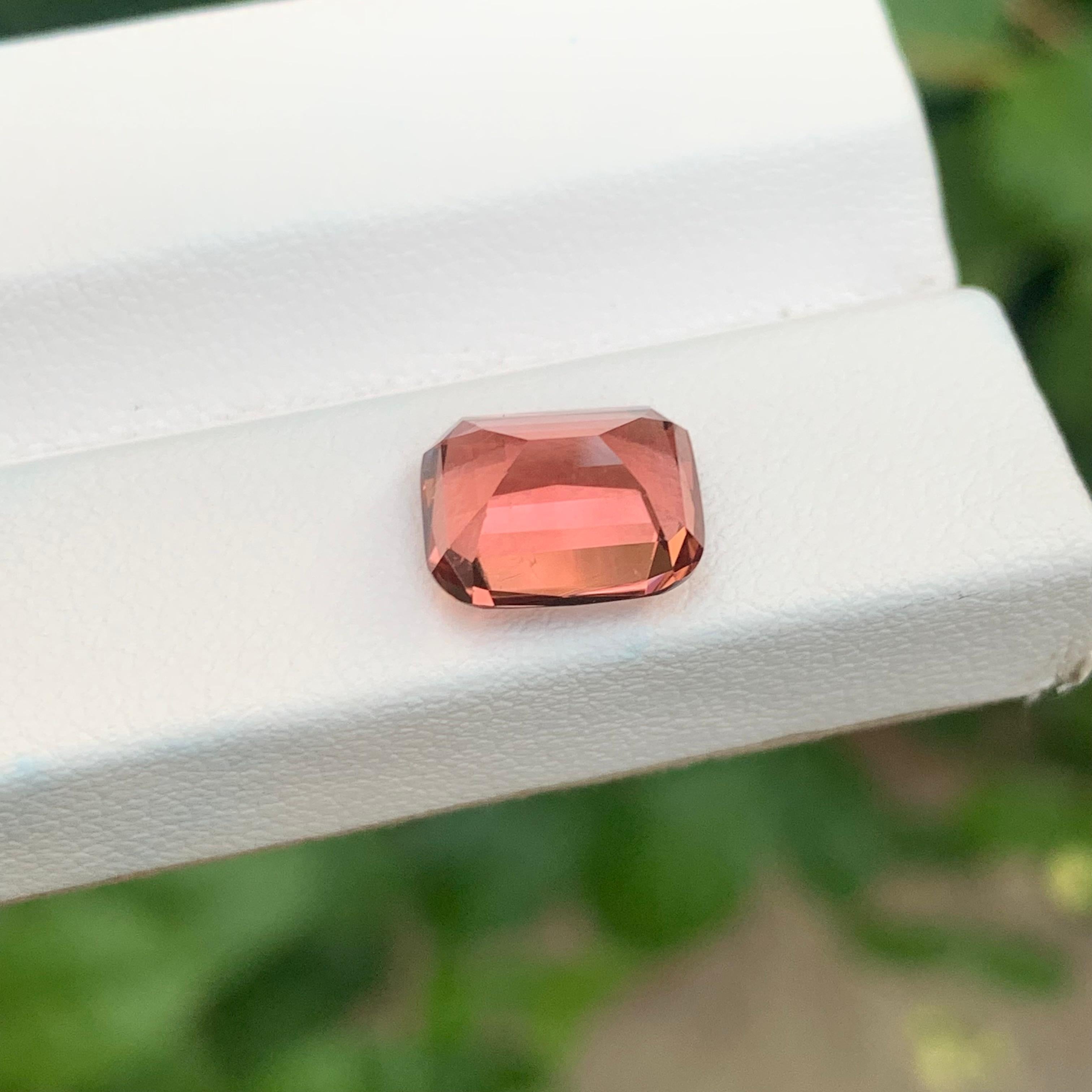 da uomo o donna 3,65 carati di tormalina rosa pesca naturale sfusa a forma di cuscino in vendita