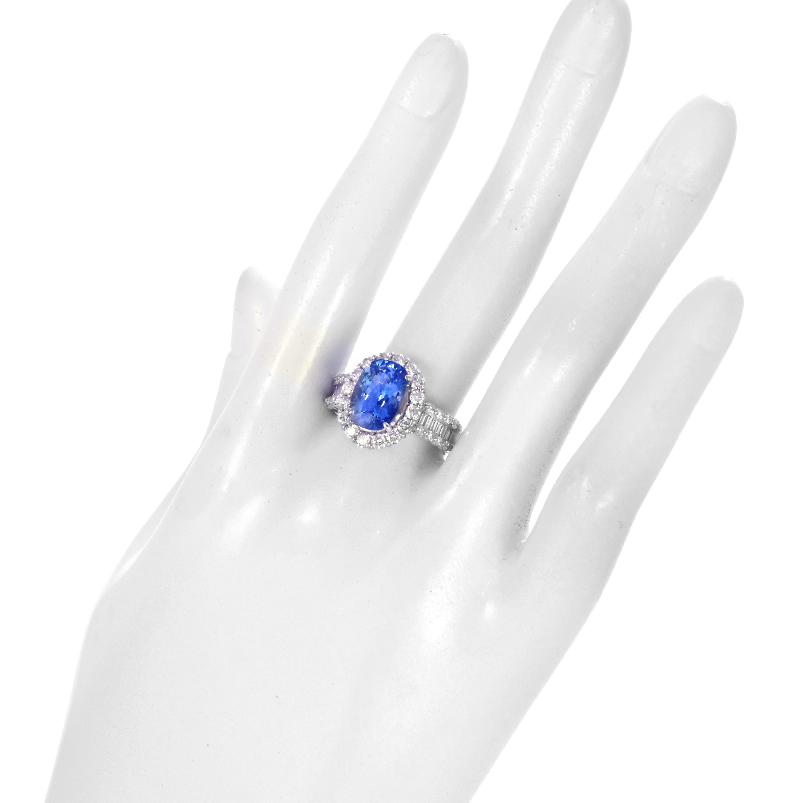 3.65 Carat Natural Sapphire and Diamond Ring Made in Platinum For Sale 6