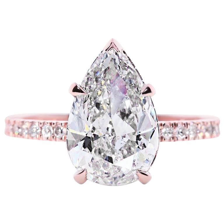 3.65 Carat Pear Shaped Diamond Engagement Ring on 14 Karat Rose Gold For Sale