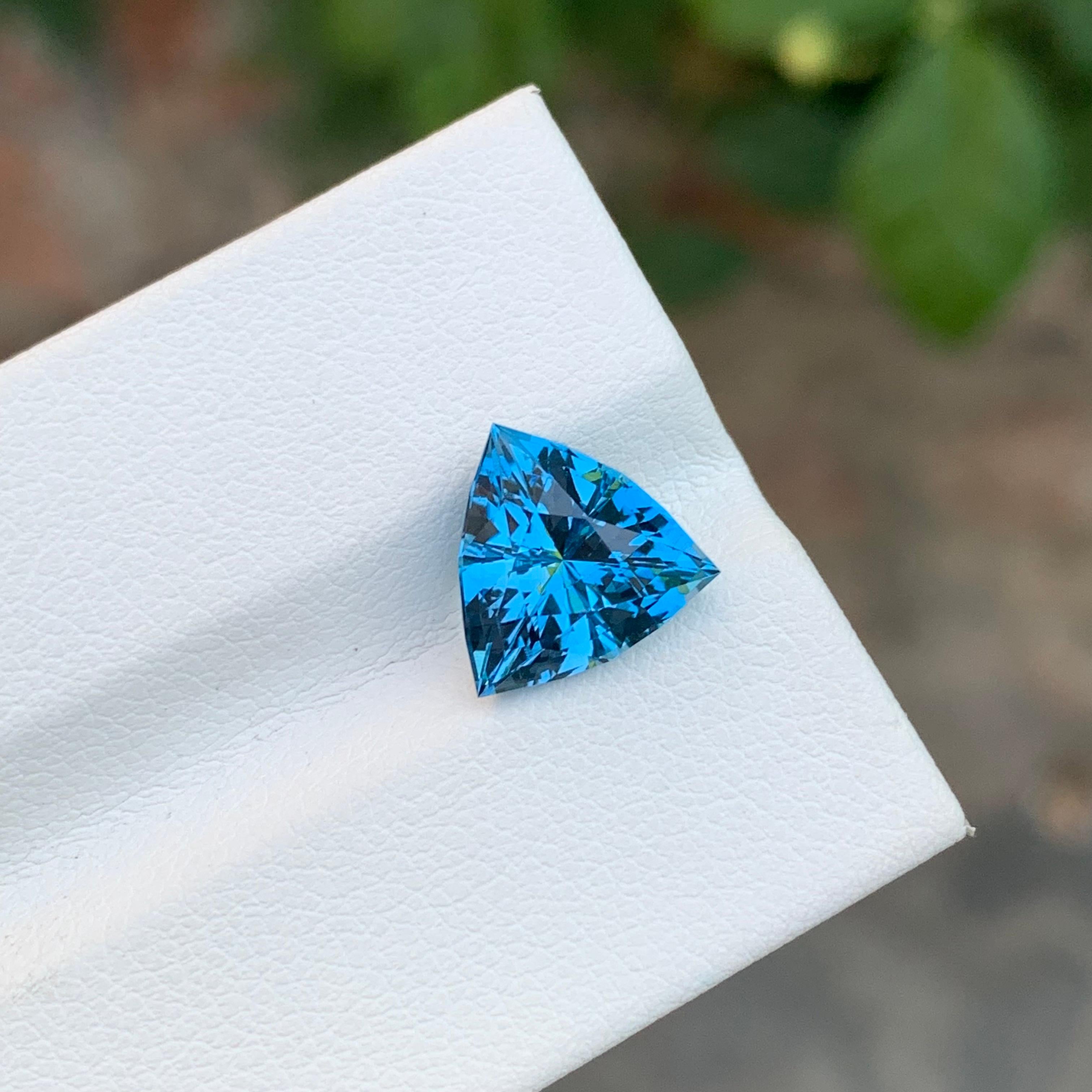 3.65 Carat Pretty Loose London Blue Topaz Trillion Cut Shape Gemstone 1