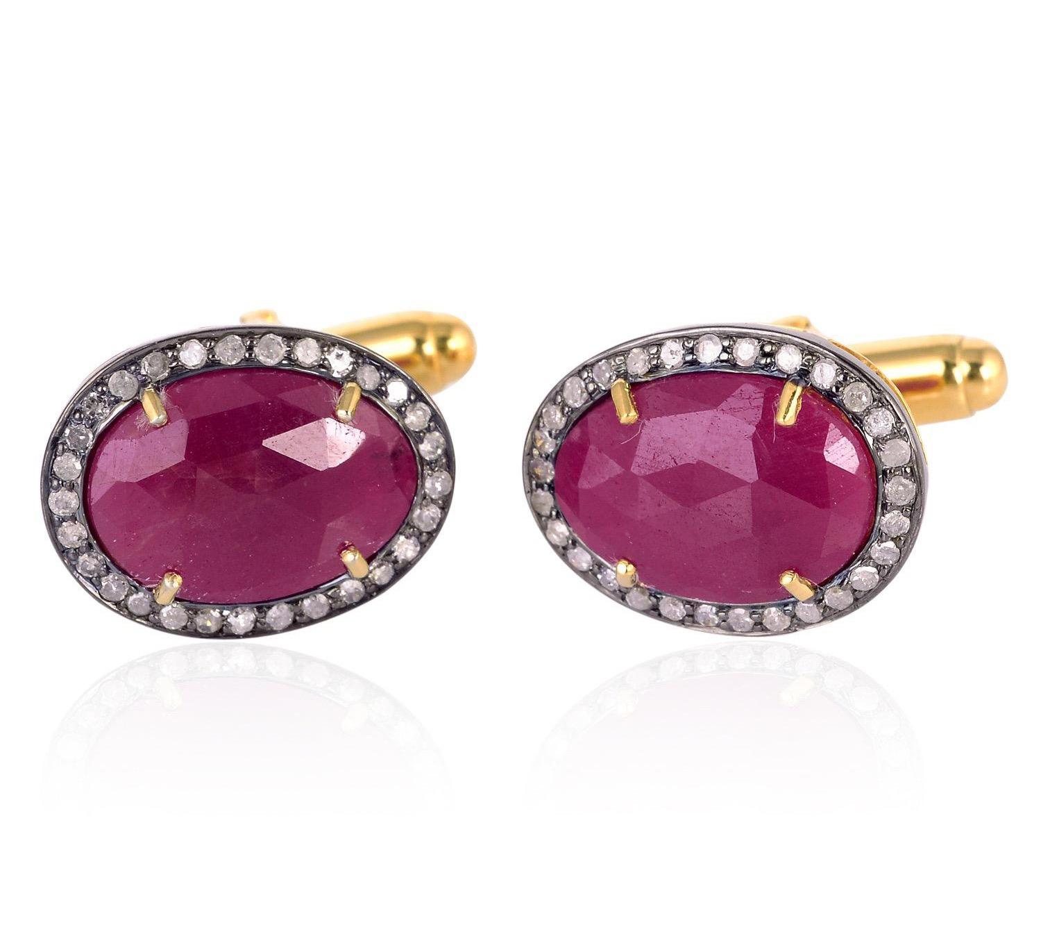 Moderne Boutons de manchette en diamant rubis de 3,65 carats en vente