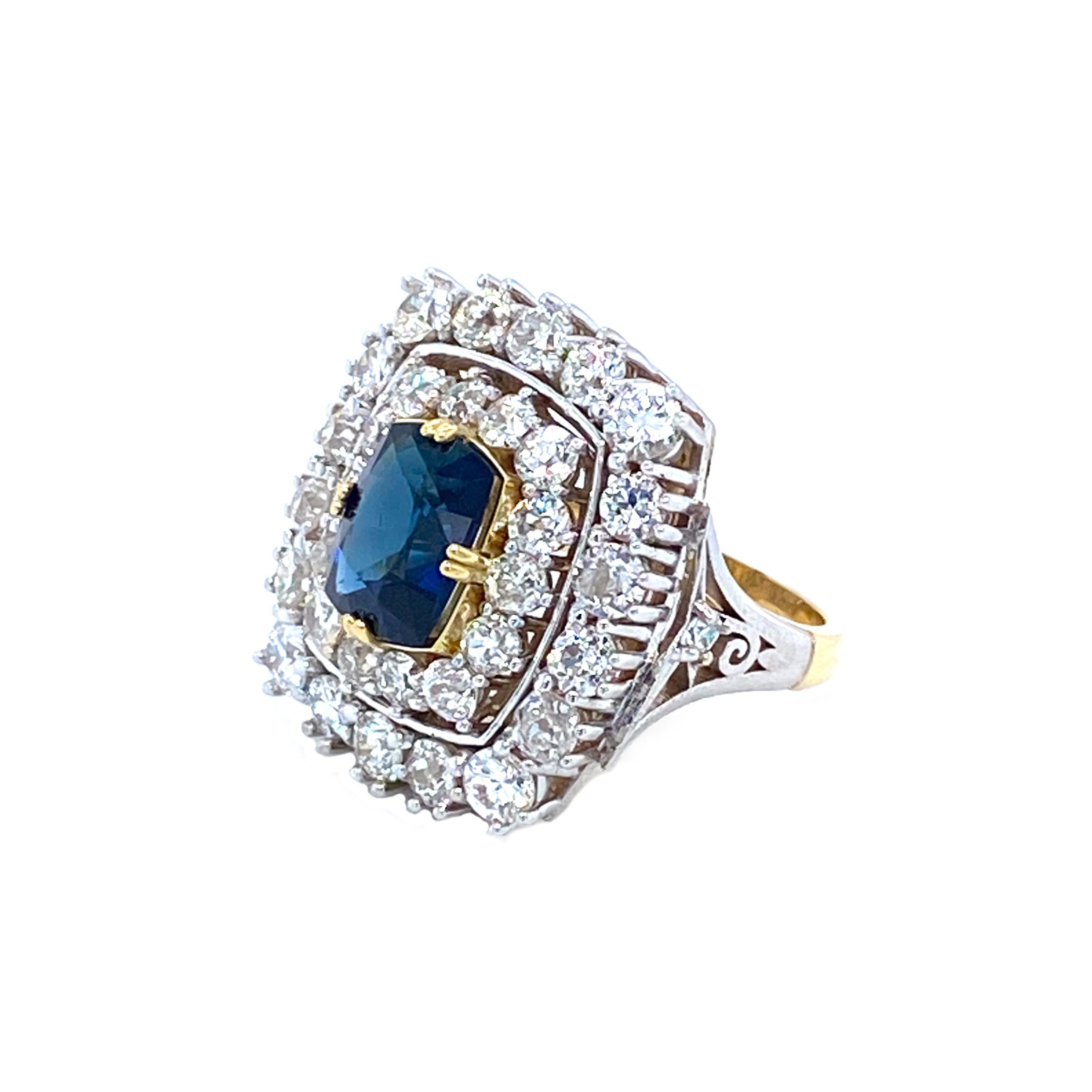 3.65 Carat Sapphire and Diamonds Ring 18 Karat Gold 2