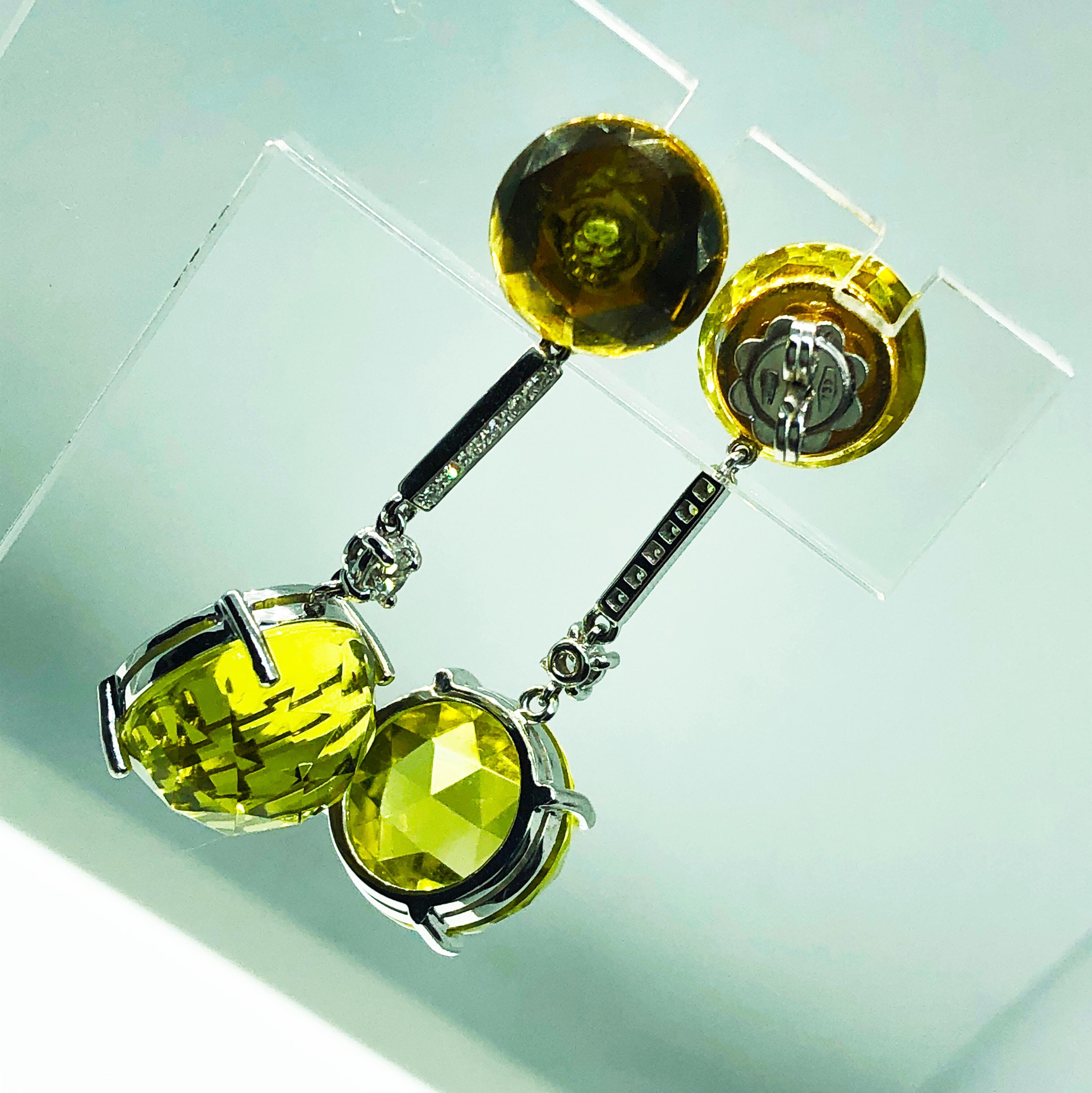 Berca 36.5Kt Citrine Quartz 0.33 Kt White Diamond Gold Setting Dangle Earrings For Sale 5