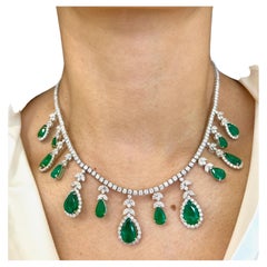 36.51 ct Natural Emerald & Diamond Necklace