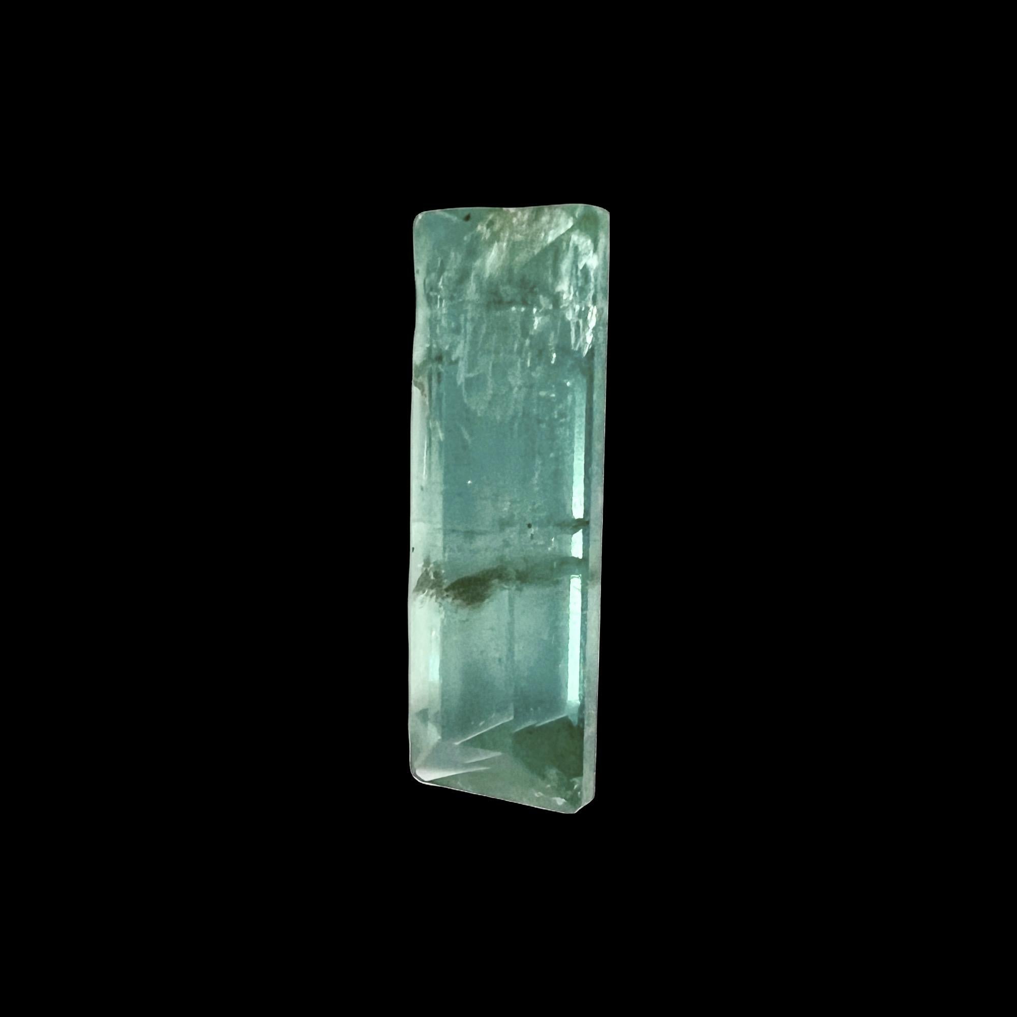 3.65ct NON-OILED Rectangular Natural EMERALD Gemstone For Sale 3