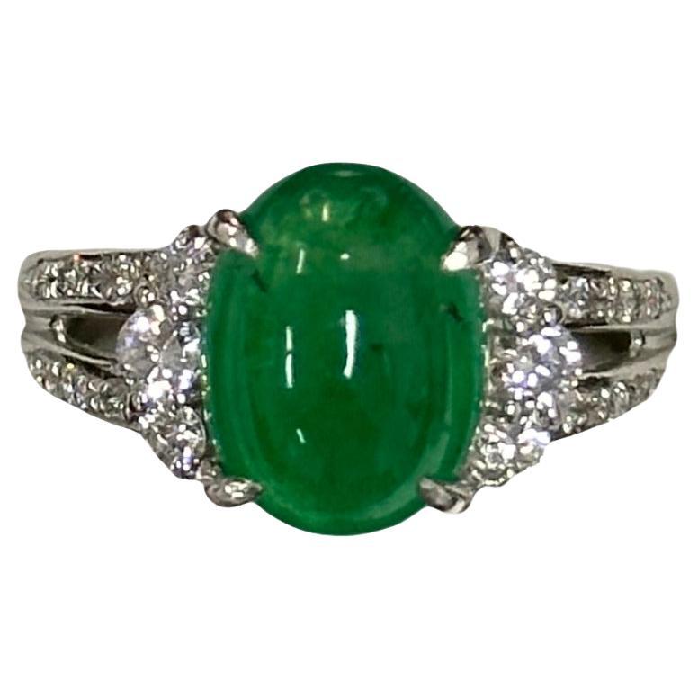 3.66 Carat Emerald cabochon & Diamond Ring in Platinum 900
