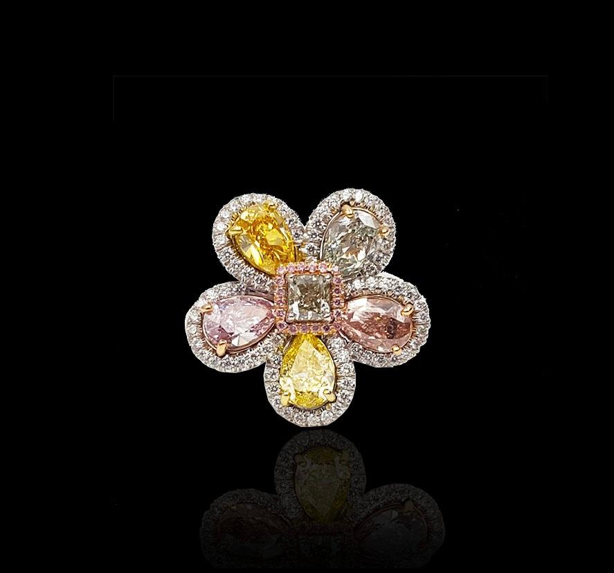3.66 Carat Multi-Color Floral Diamond Ring, GIA Certified Set In 18k White Gold. In New Condition In New York, NY