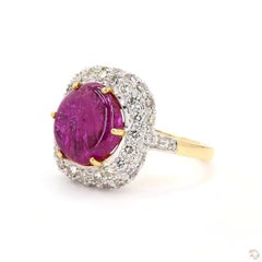 Anillo de oro con rubí de 3,66 quilates y corte ovalado