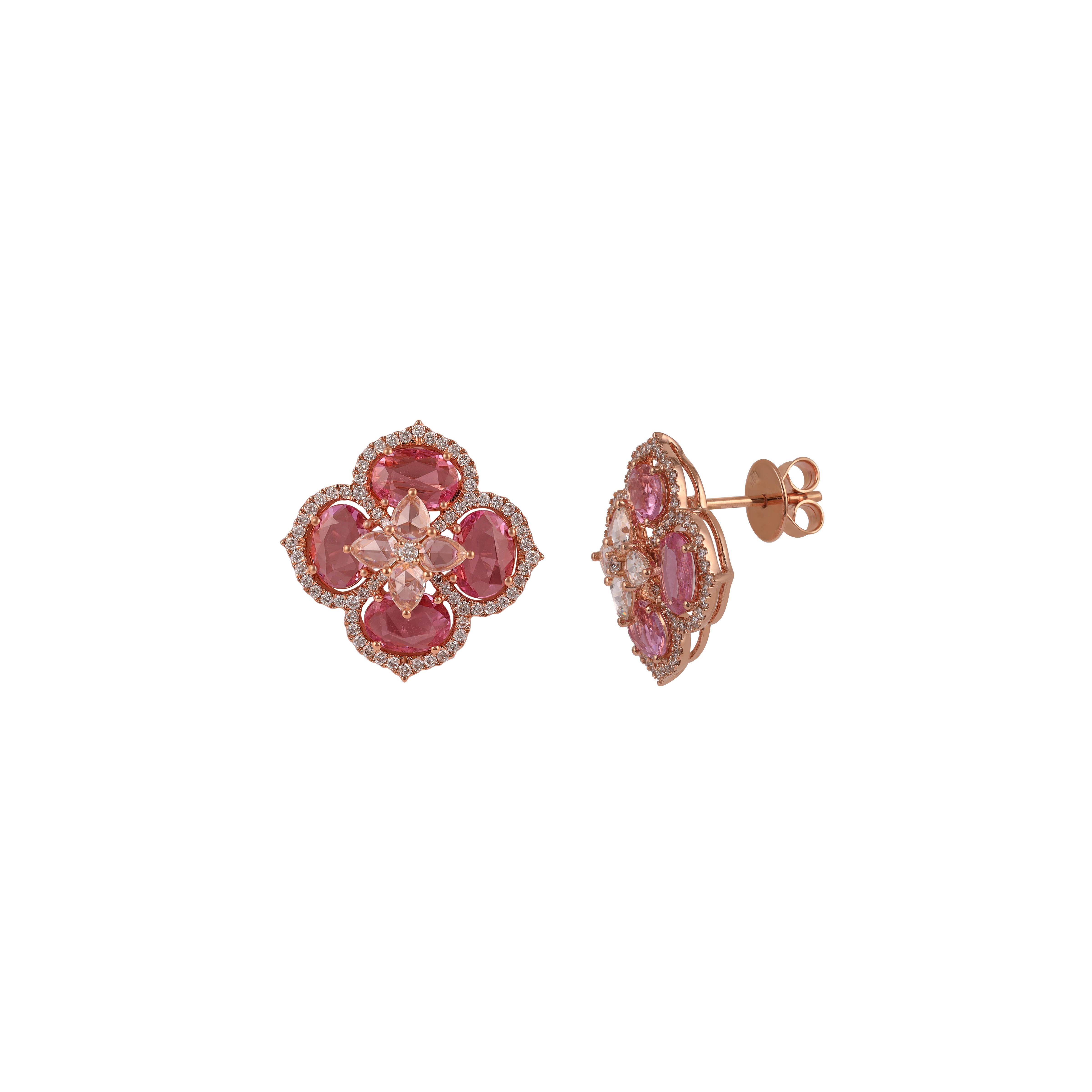 Contemporain Clous d'oreilles en or rose 18 carats avec saphir rose de 3,66 carats, diamants ronds et taille rose en vente