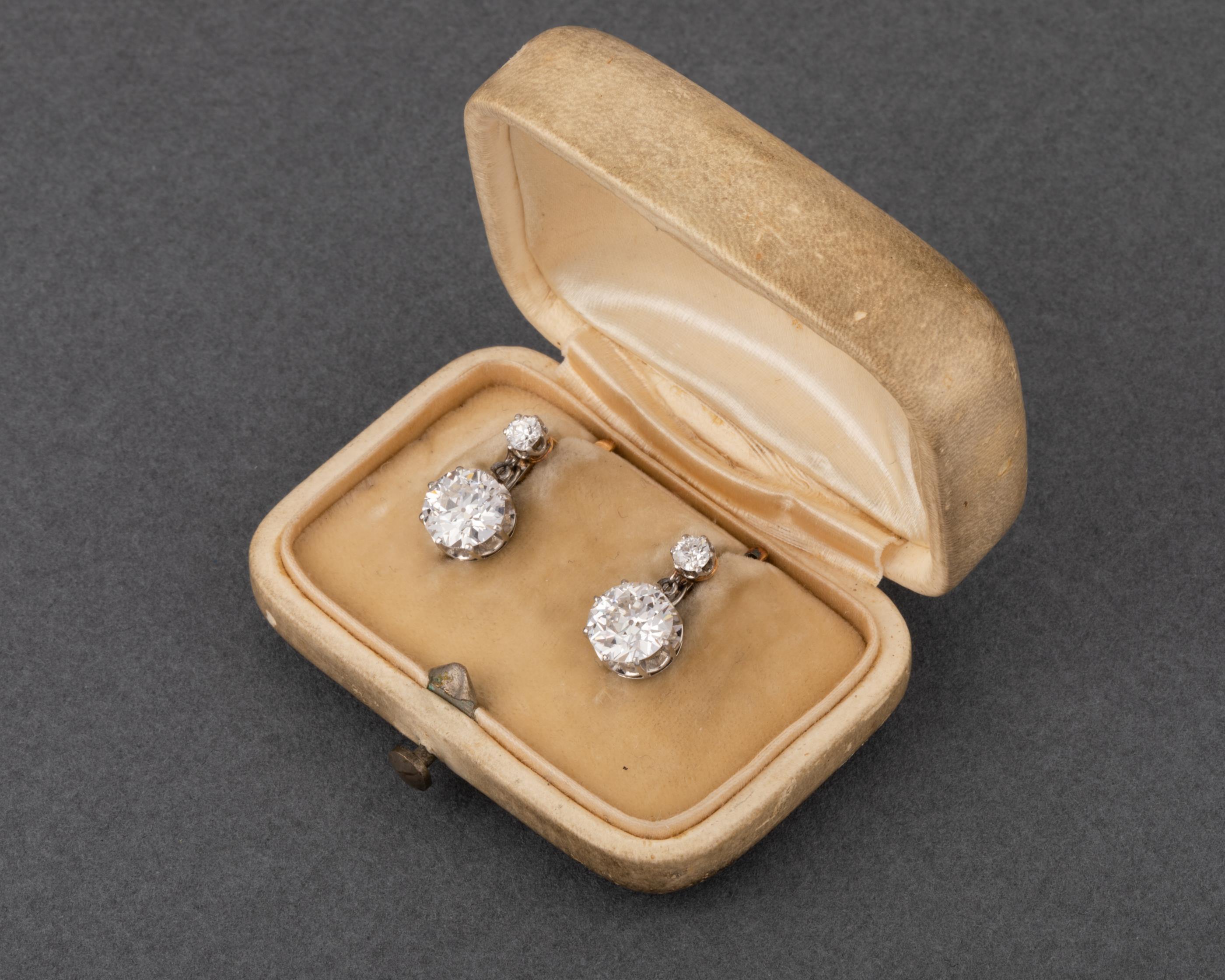Belle Époque 3.66 Diamonds Carats Antique Belle Epoque Earrings For Sale