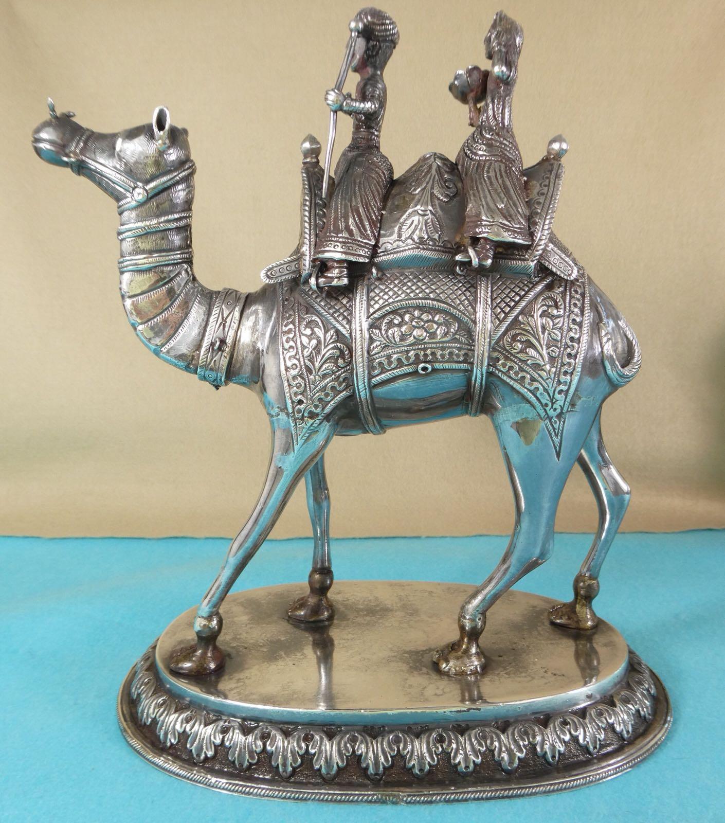 Magnificent Antique Colonial Indian Silver Camel with Riders, circa 1880 In Good Condition In New York, NY