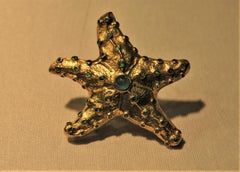 3.67 Cabochon Emeralds, Yellow Gold Brooch, Starfish Shape