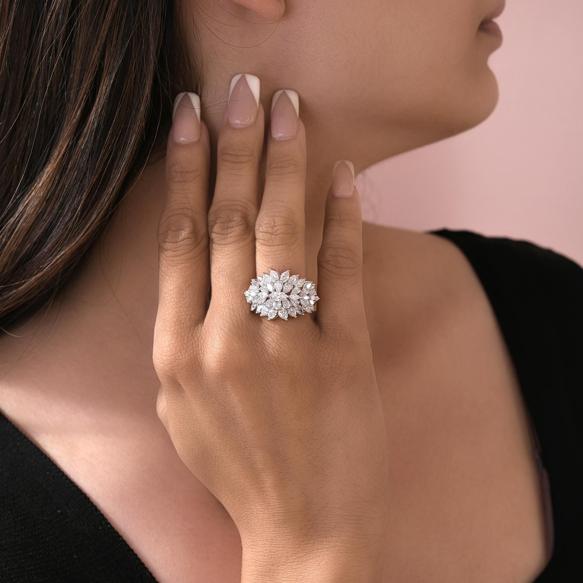 in vendita:  3,67 Carati SI Chiarezza HI Colore Diamante Sunburst Cluster Ring Oro Bianco 18 Carati 2