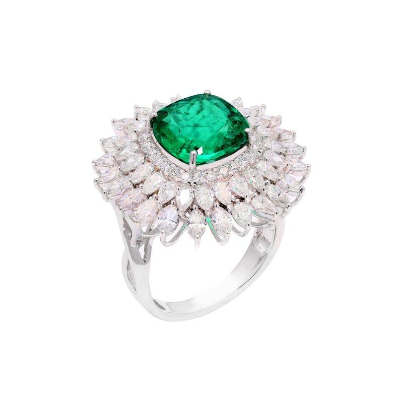 3.67CTW Emeraude Naturelle Bagues en Or  Or blanc massif 18 carats avec diamants naturels Neuf - En vente à jaipur, IN